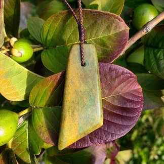 Hei Toki - Pounamu Necklace – Image 1