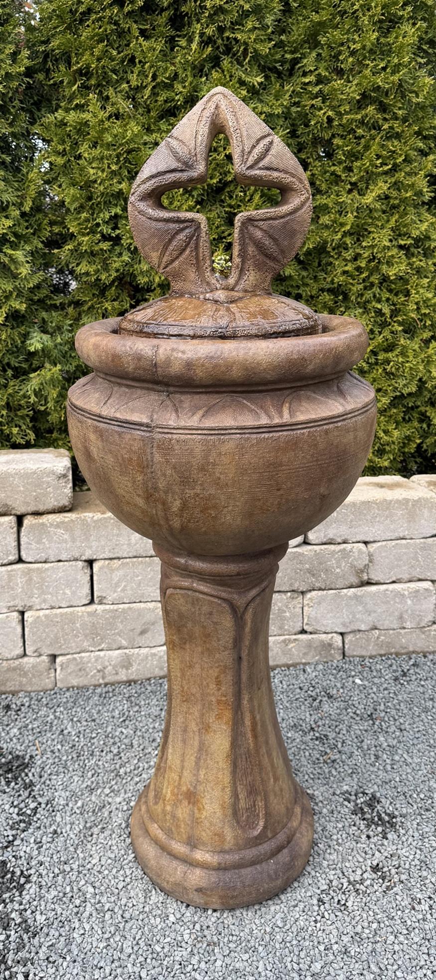 TALL ANTIQUE CROSS BUBBLER FOUNTAIN – Image 2
