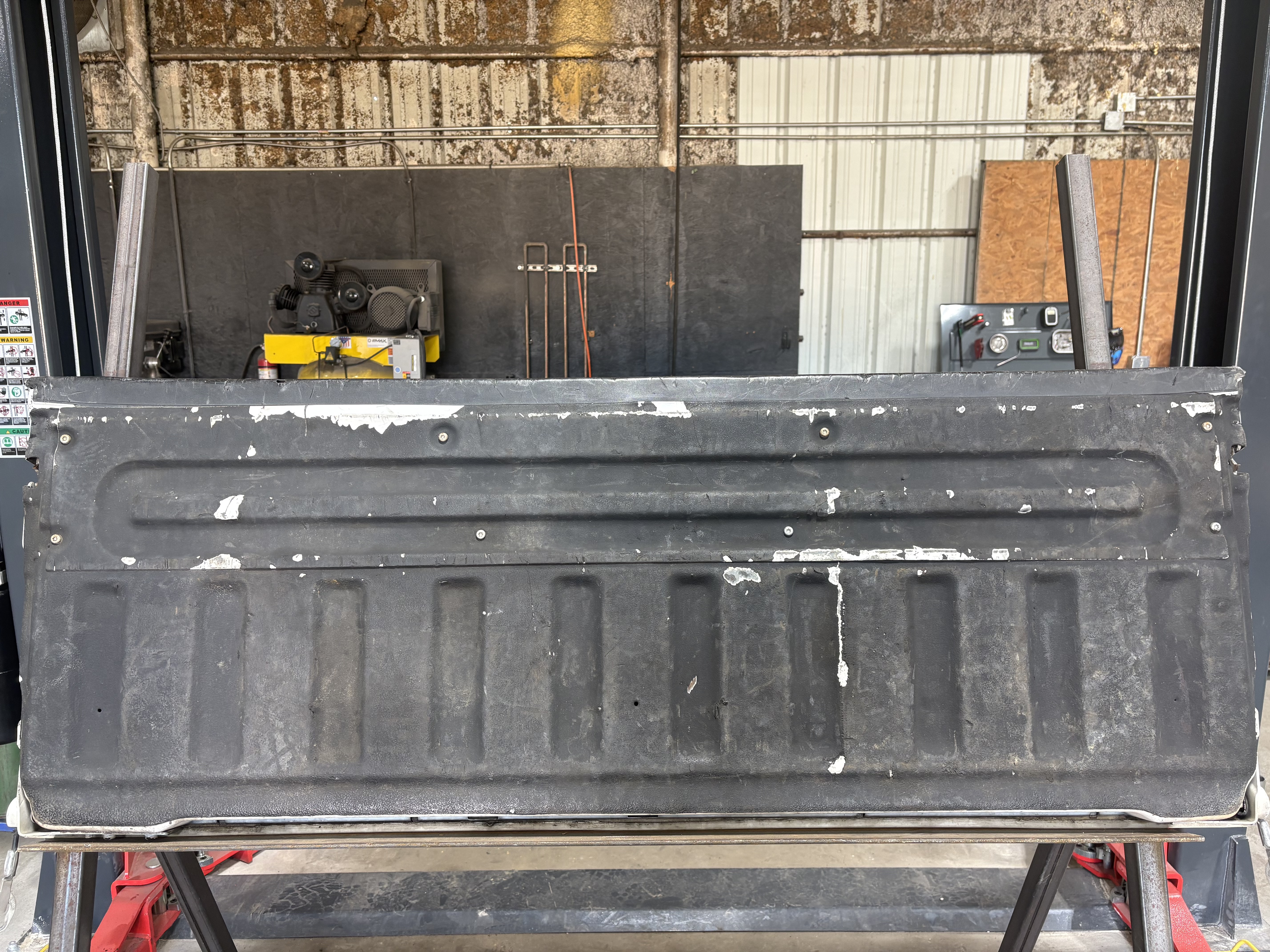 TGATE-120 2010-2016 FORD F-250 SUPERDUTY TAILGATE – Image 2