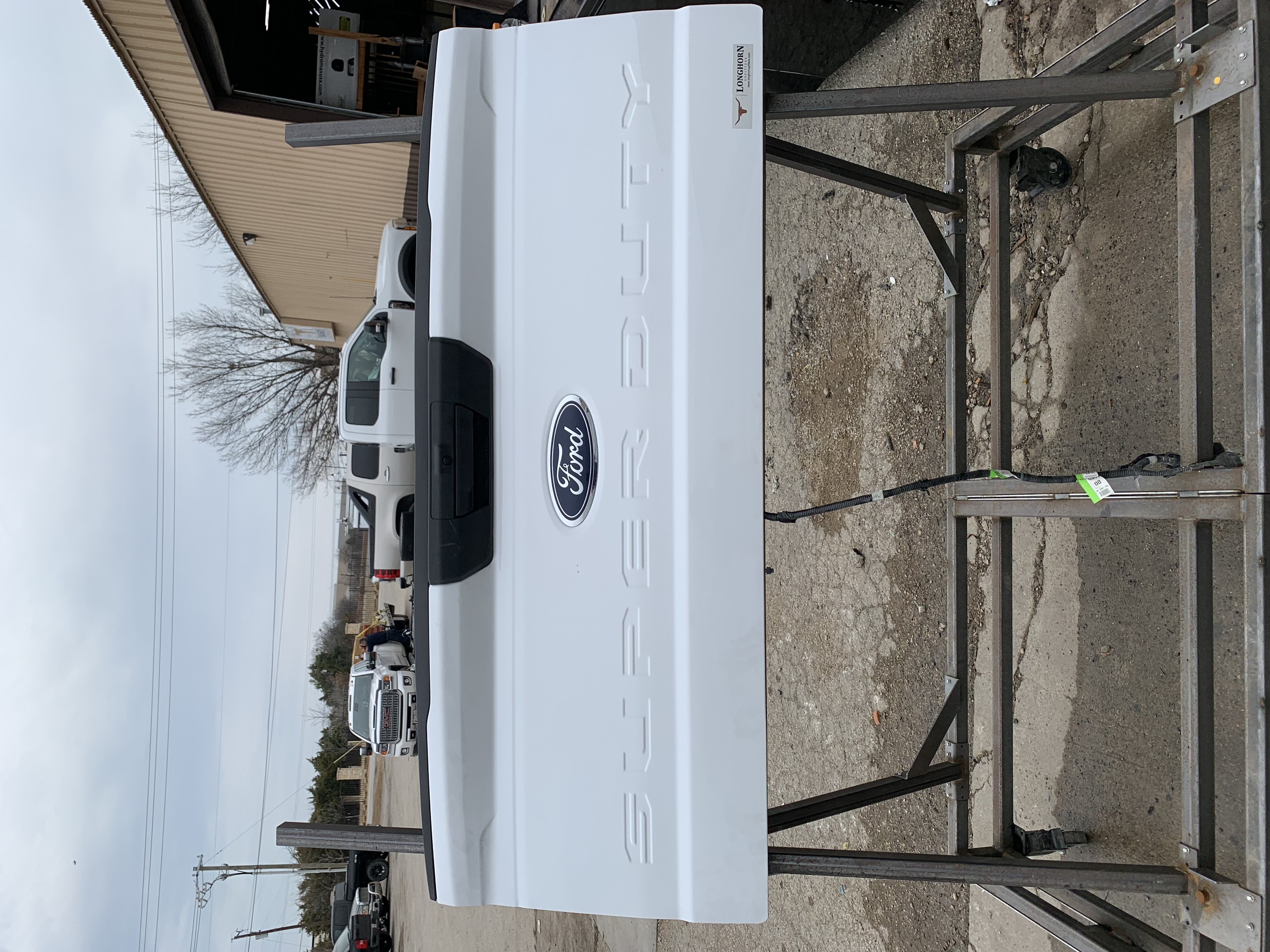 TGATE-40 2023-2024 Ford F-250 SUPERDUTY TAILGATE – Image 1