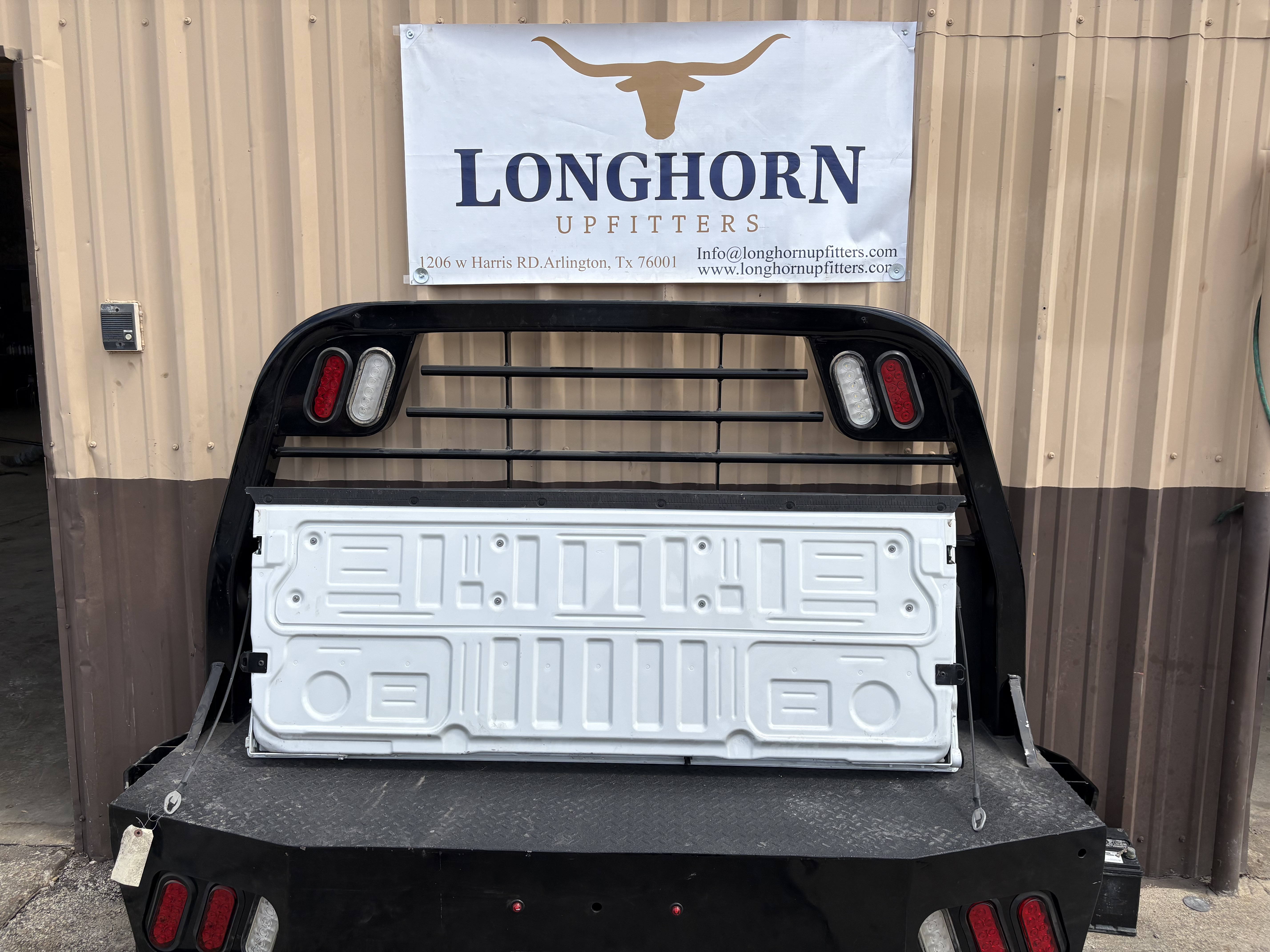 TGATE-17 2023-2024 Ford F-250 SUPERDUTY TAILGATE – Image 2
