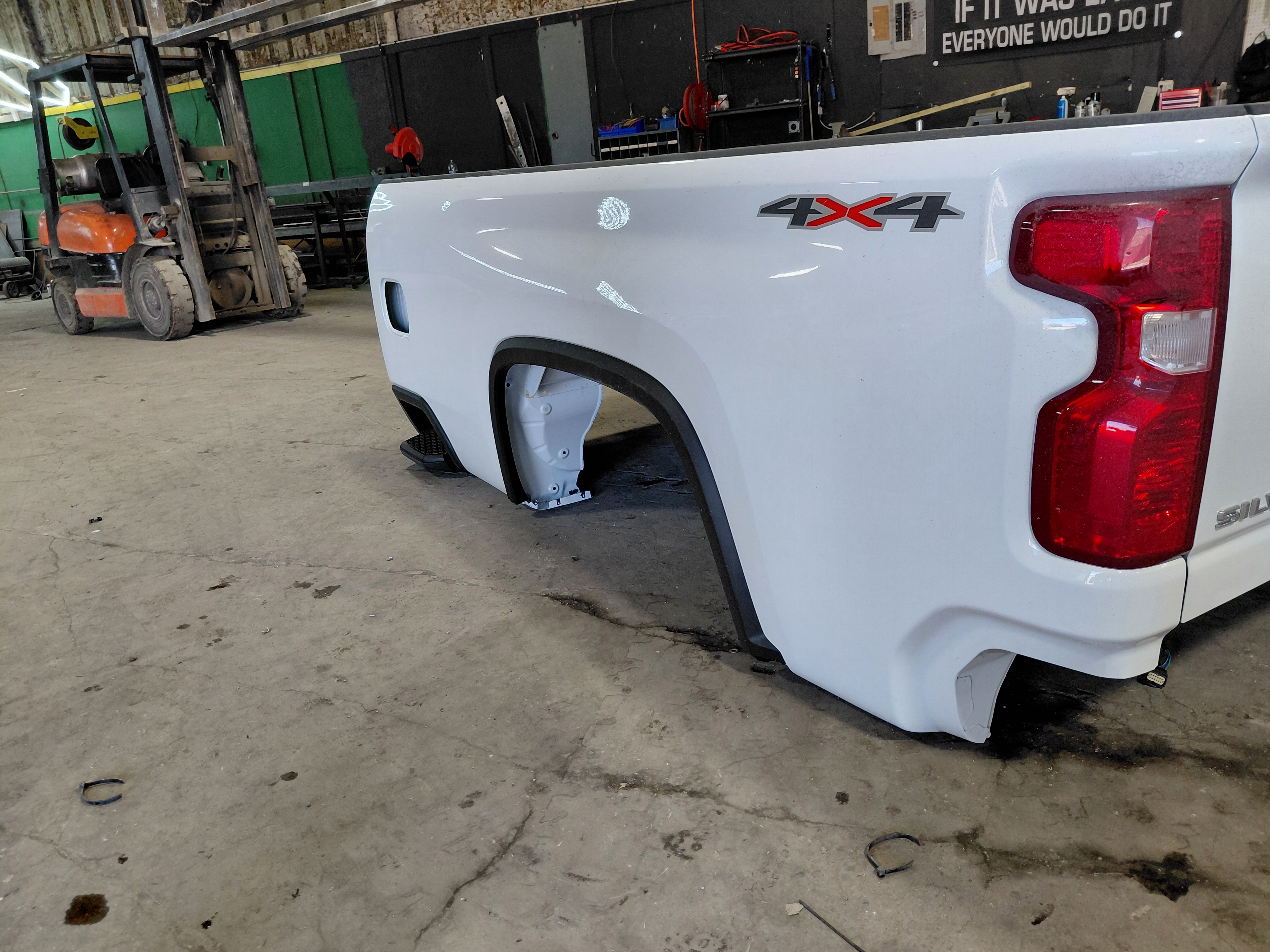 BED-102 2020-2025 CHEVY 2500-3500 PICKUP BED – Image 2