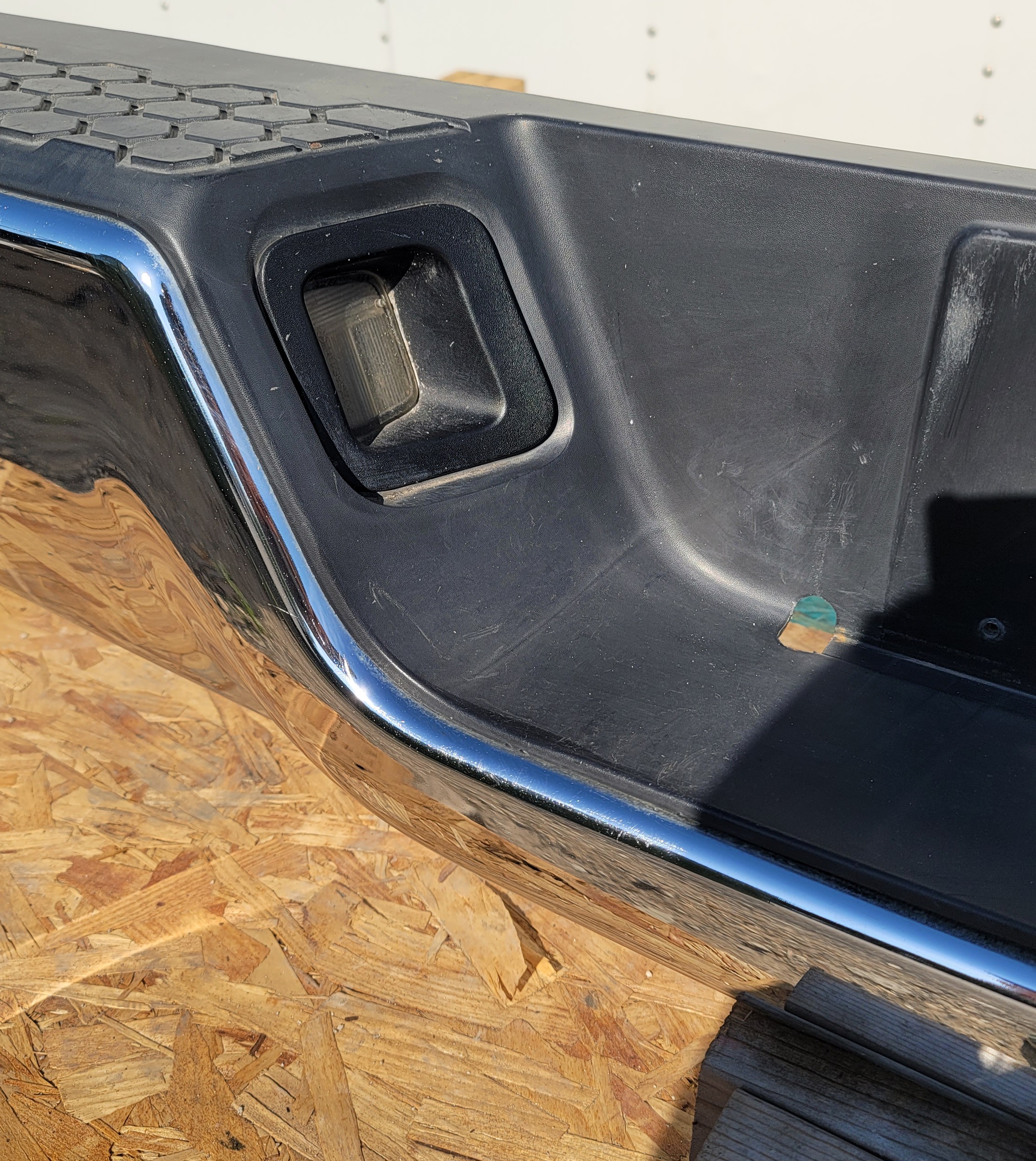 2013-18 Chrome RAM 1500 rear bumper-183 – Image 4