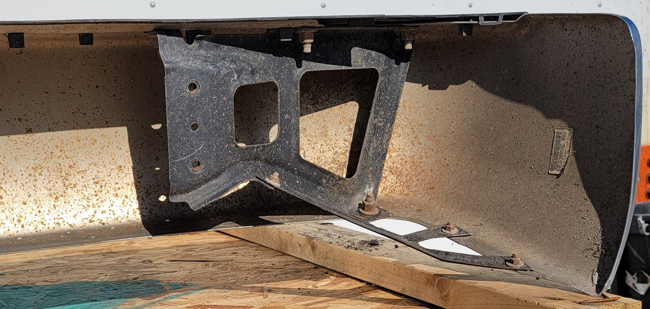 2013-18 Chrome RAM 1500 rear bumper-183 – Image 13