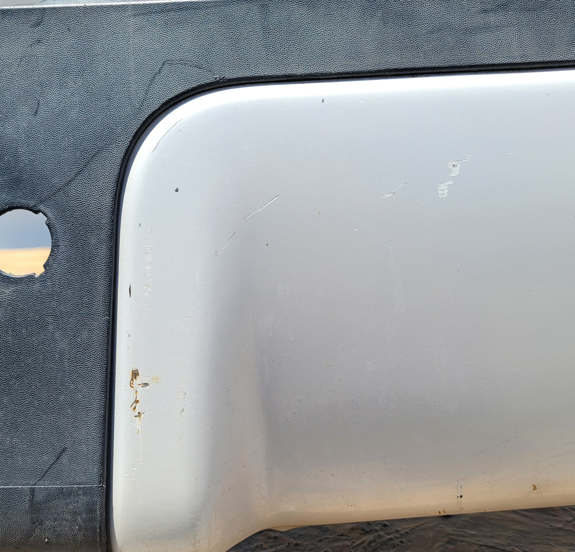 2011–2016 Ford F-250 Super Duty White Rear Bumper-189 – Image 9