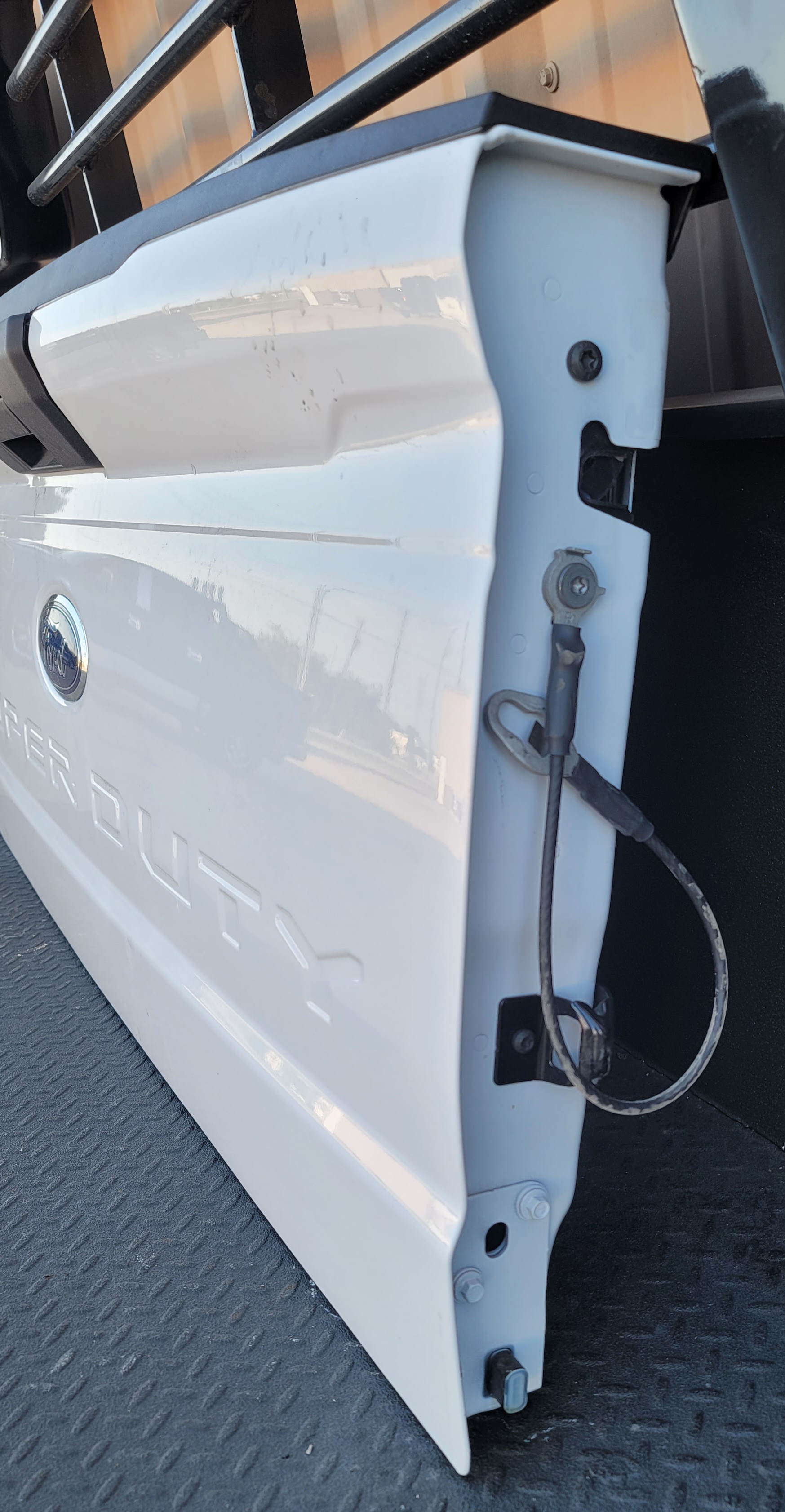 OEM 2023–2025 Ford Super Duty Tailgate-124 – Image 3