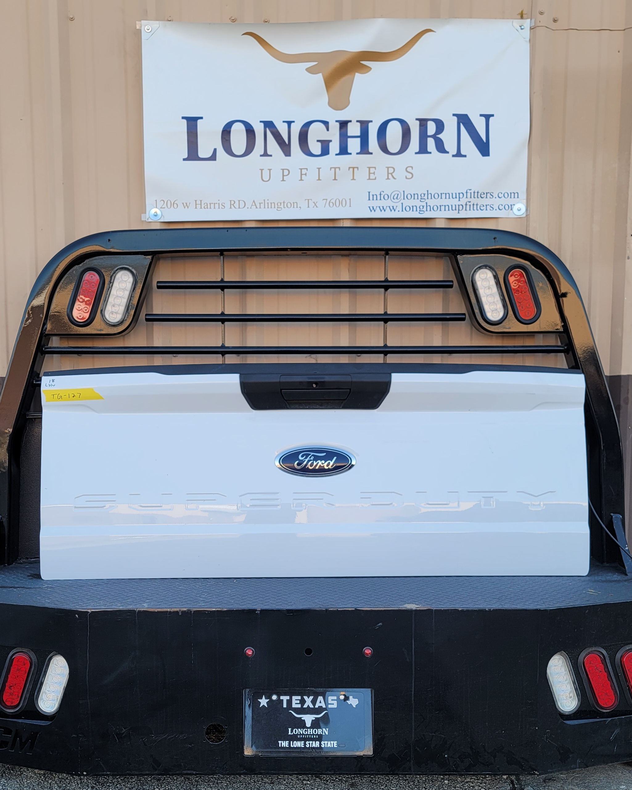 2023–2025 Ford Super Duty OEM White Tailgate-127 – Image 1