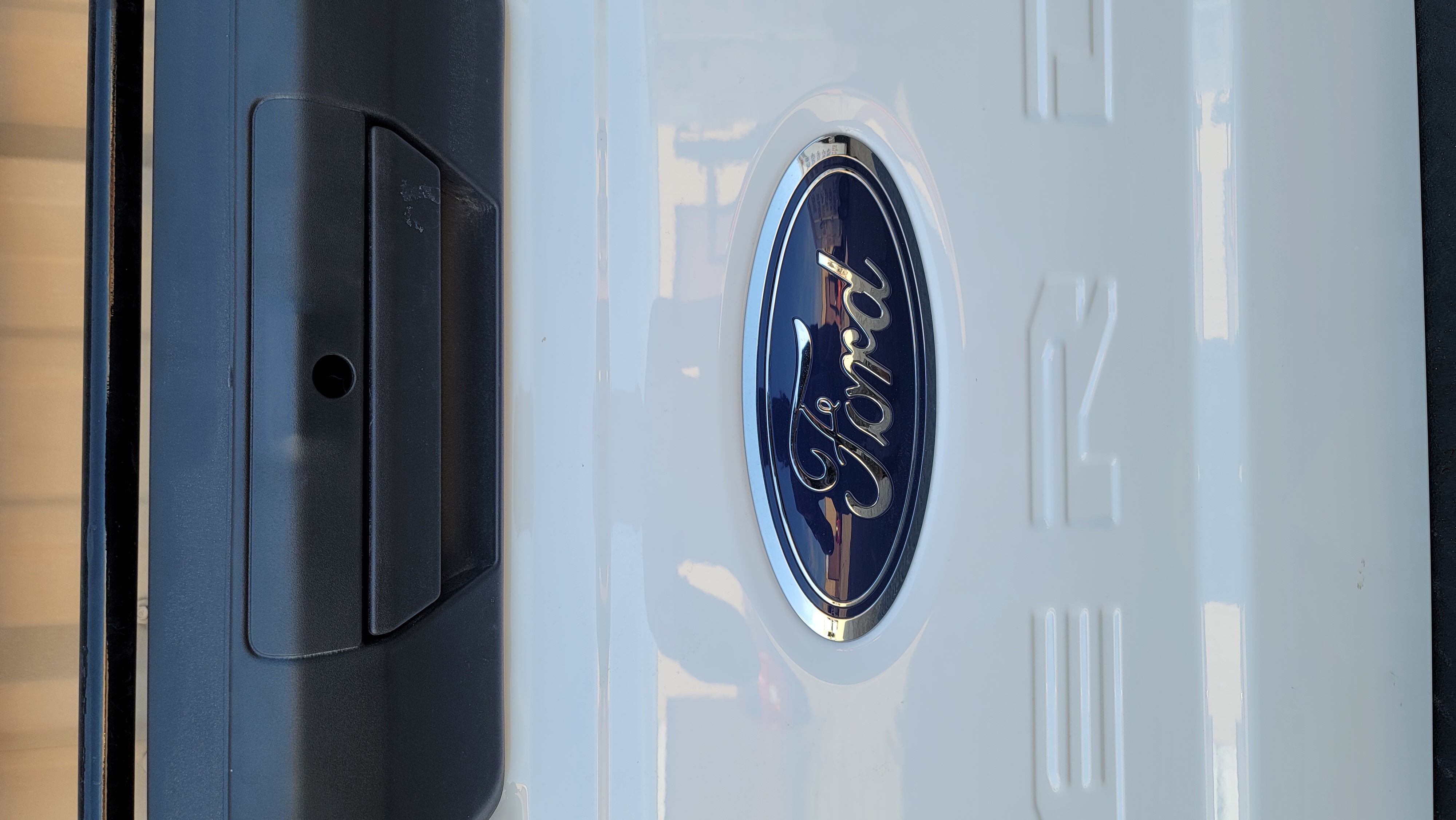 OEM 2023–2025 Ford Super Duty White Tailgate -128 – Image 2