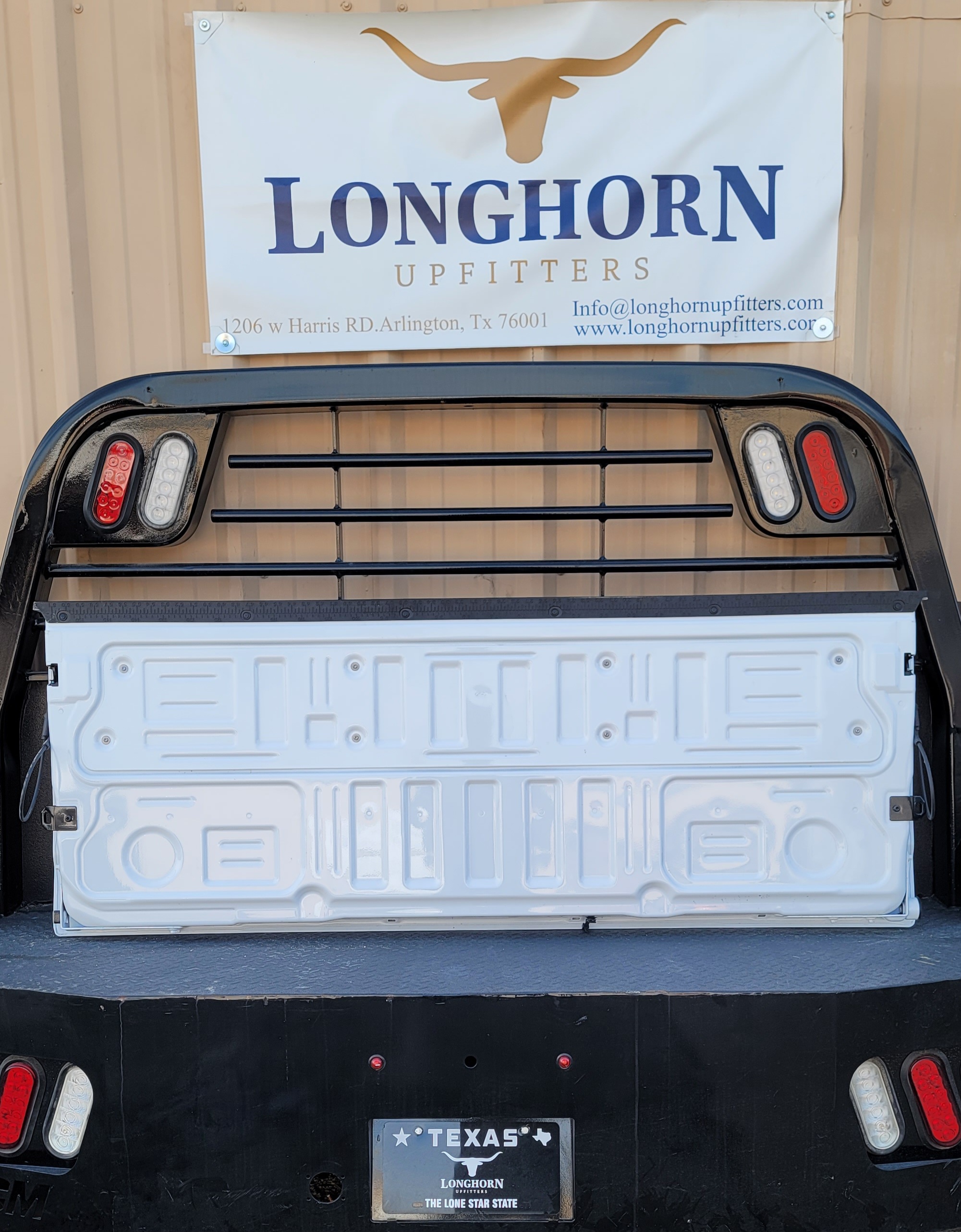 2023–2025 Ford F-250/F-350/F-450 Super Duty OEM Tailgate –139 – Image 5