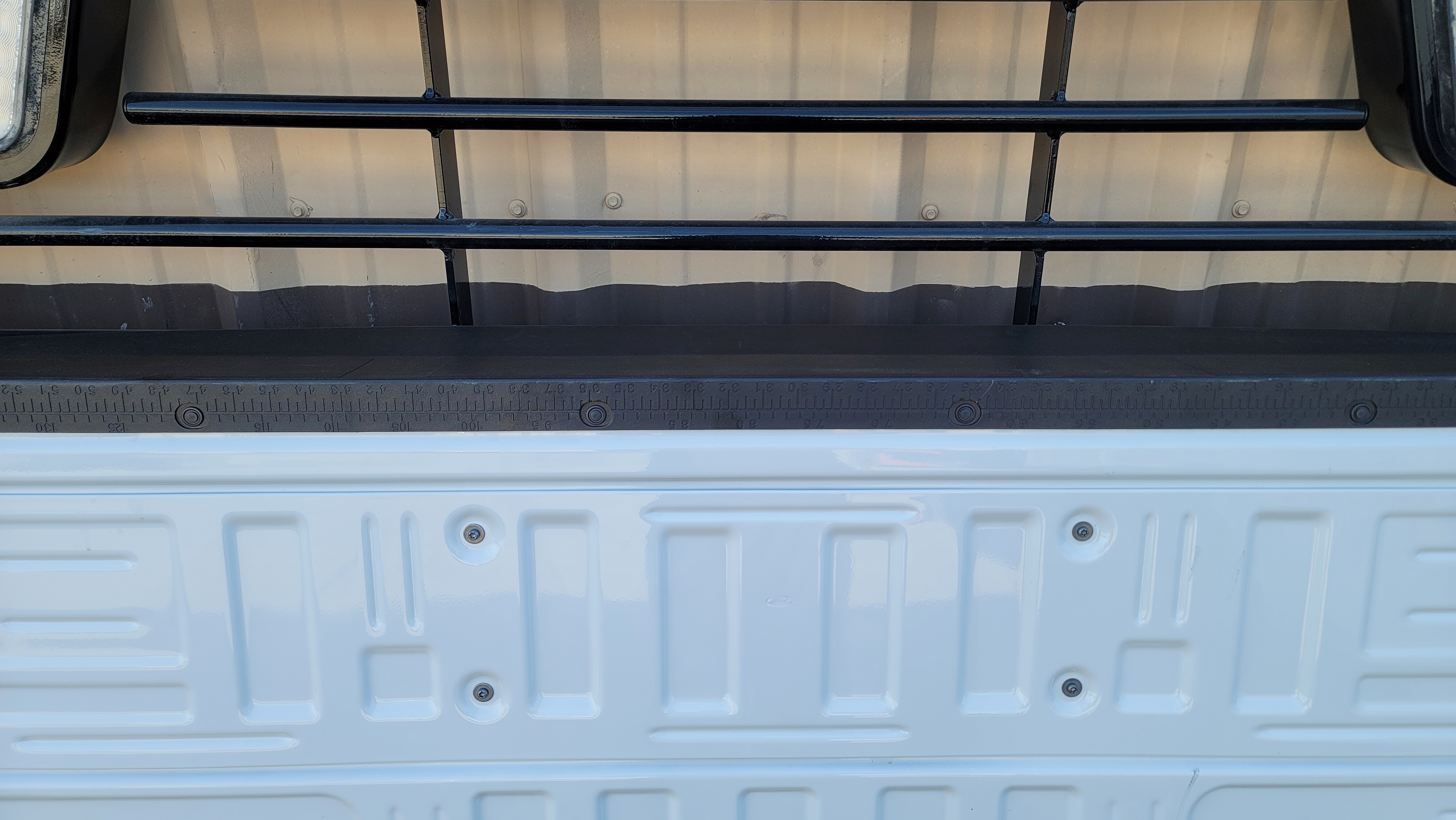 2023–2025 Ford F-250/F-350/F-450 Super Duty OEM Tailgate –140 – Image 5