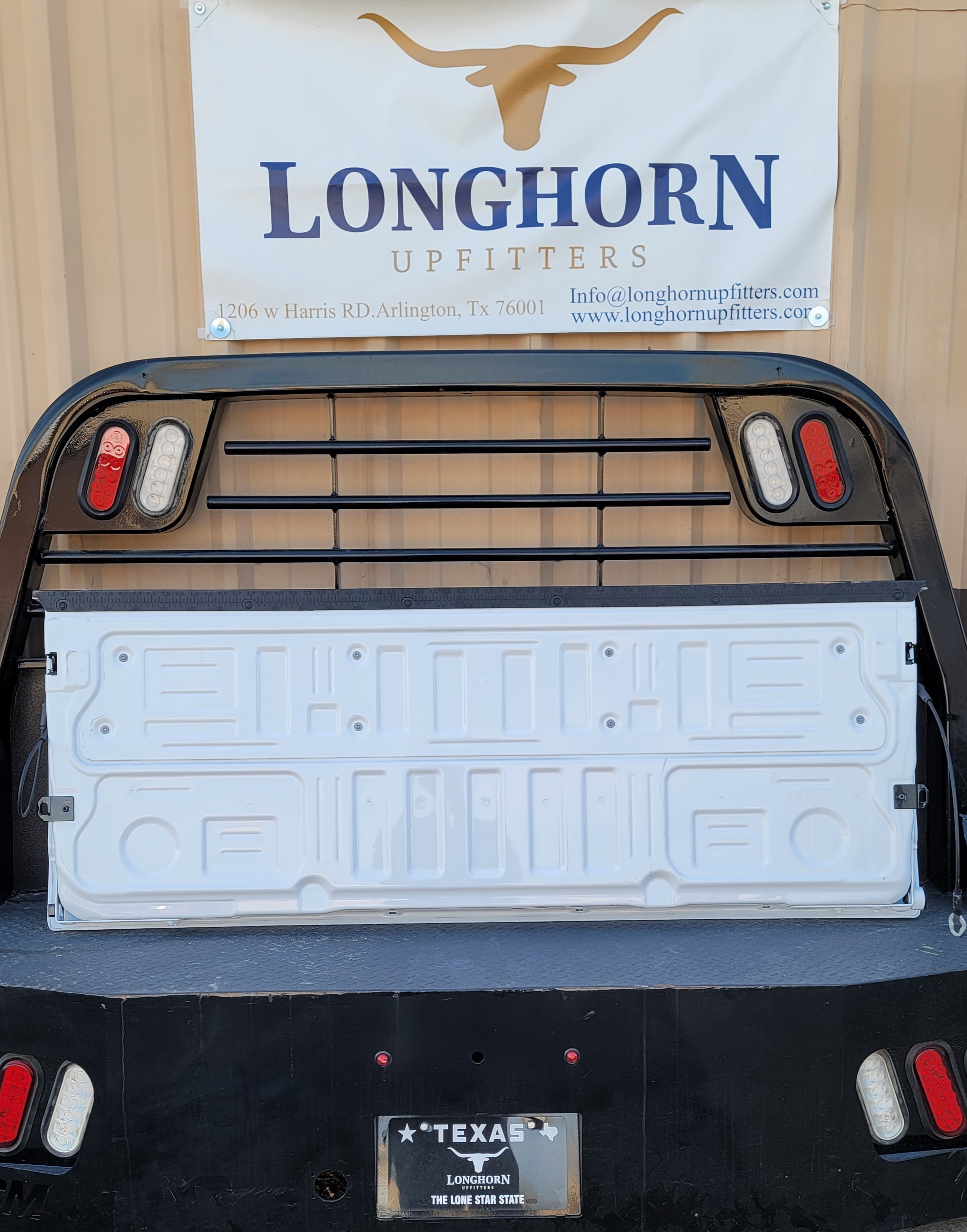 2023–2025 Ford F-250/F-350/F-450 Super Duty OEM Tailgate –140 – Image 6