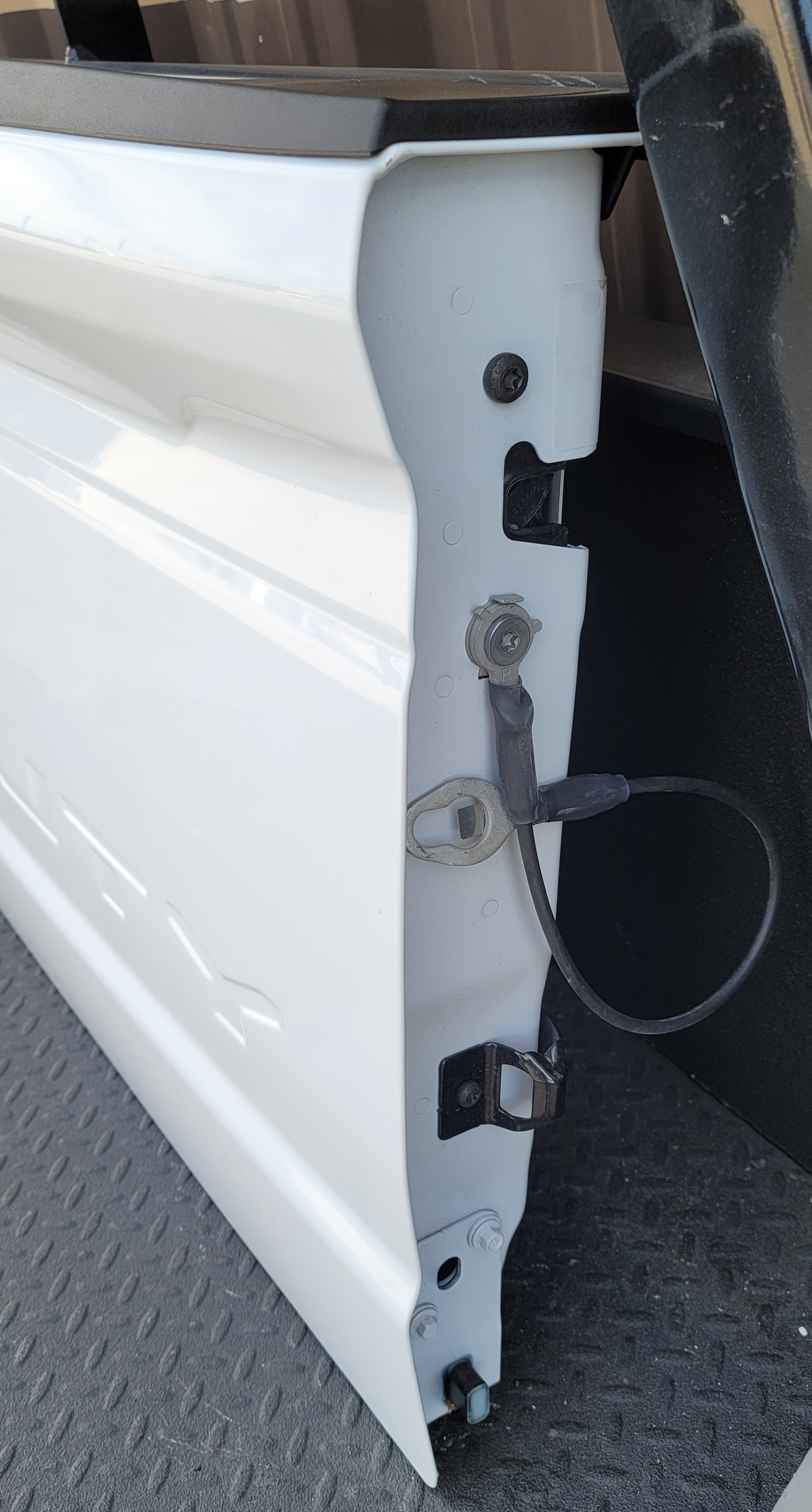 2023–2025 Ford Super Duty OEM Tailgate-143 – Image 3