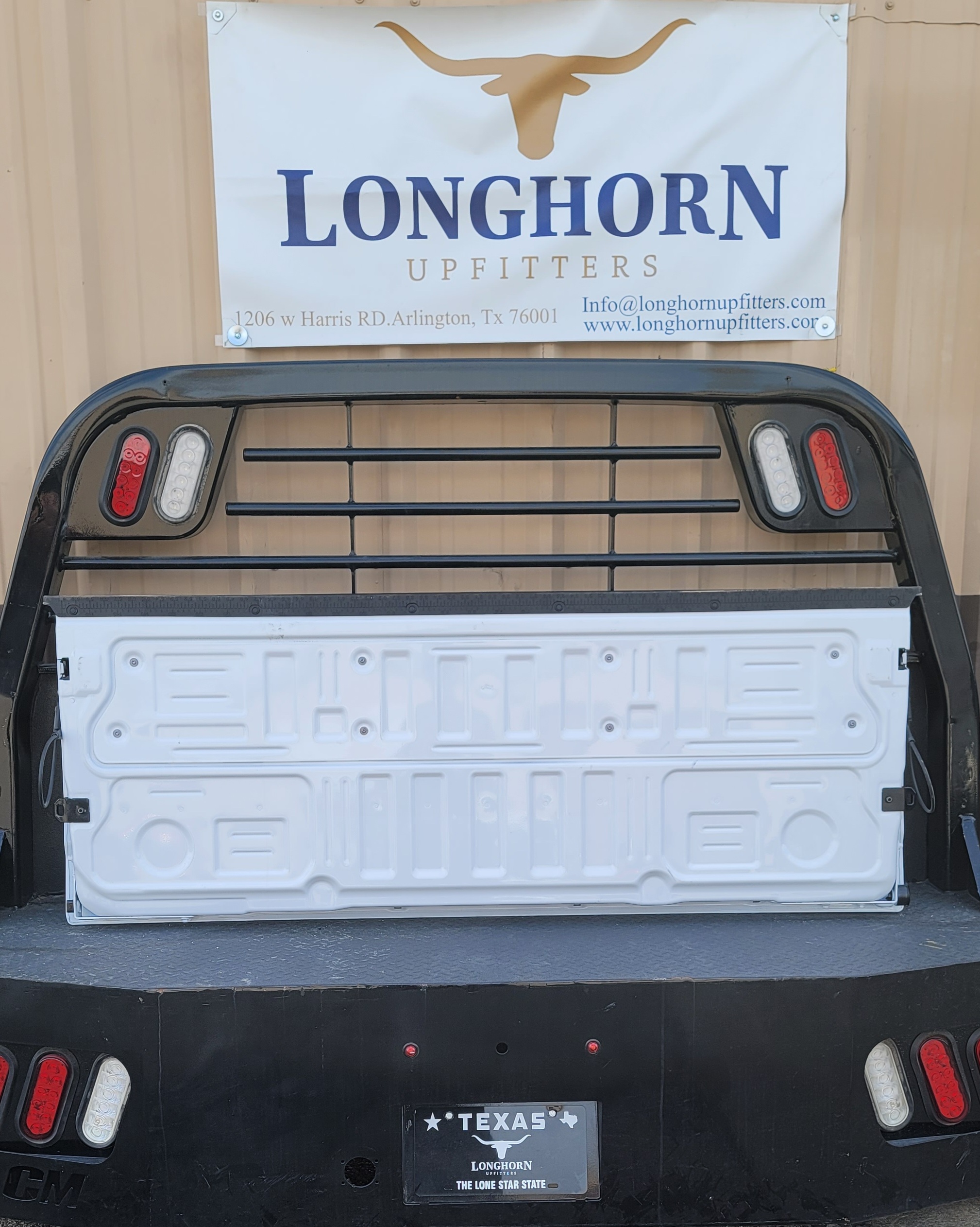2023–2025 Ford Super Duty OEM Tailgate-143 – Image 5