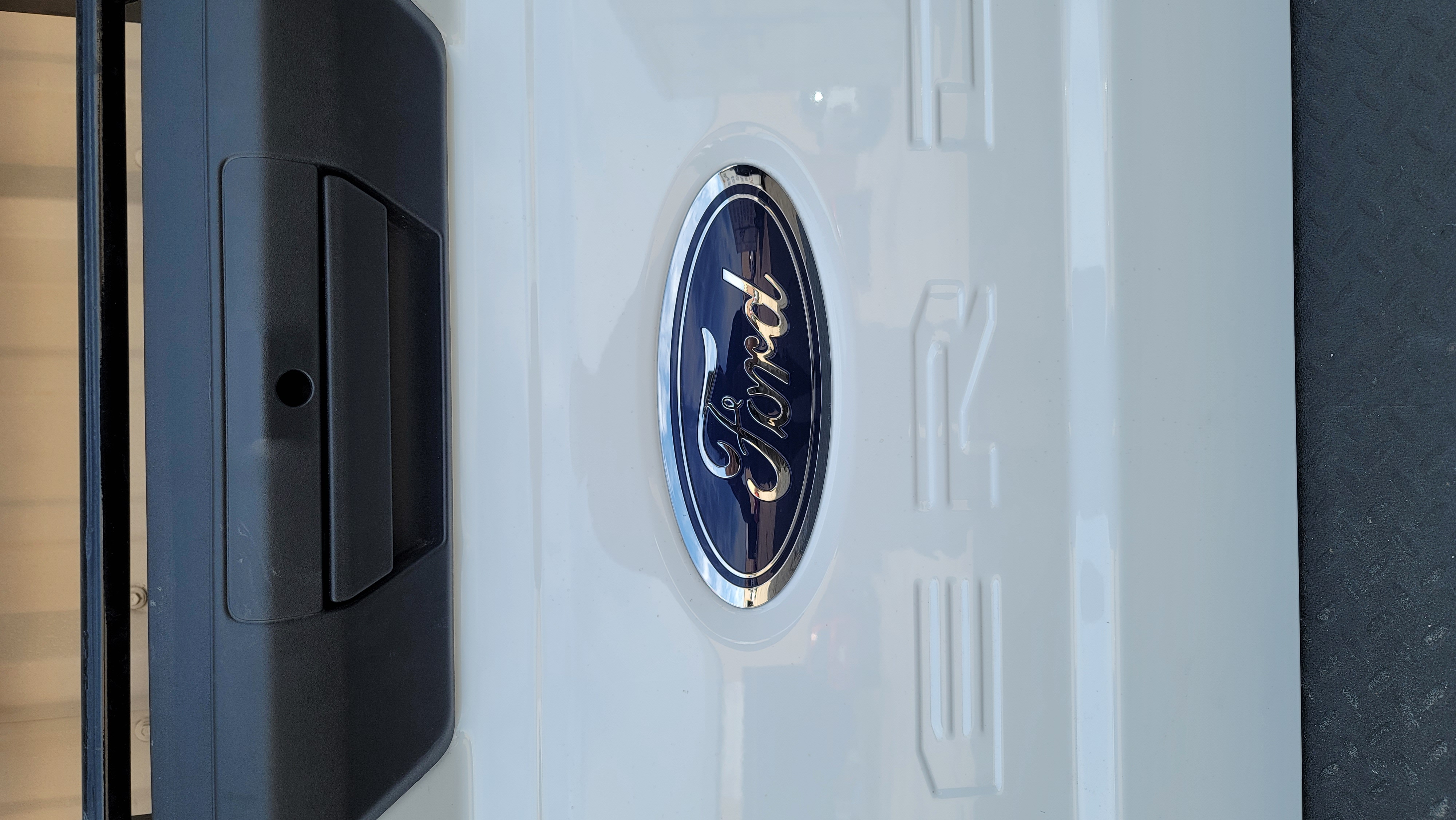 2023–2025 Ford Super Duty OEM Tailgate-143 – Image 2