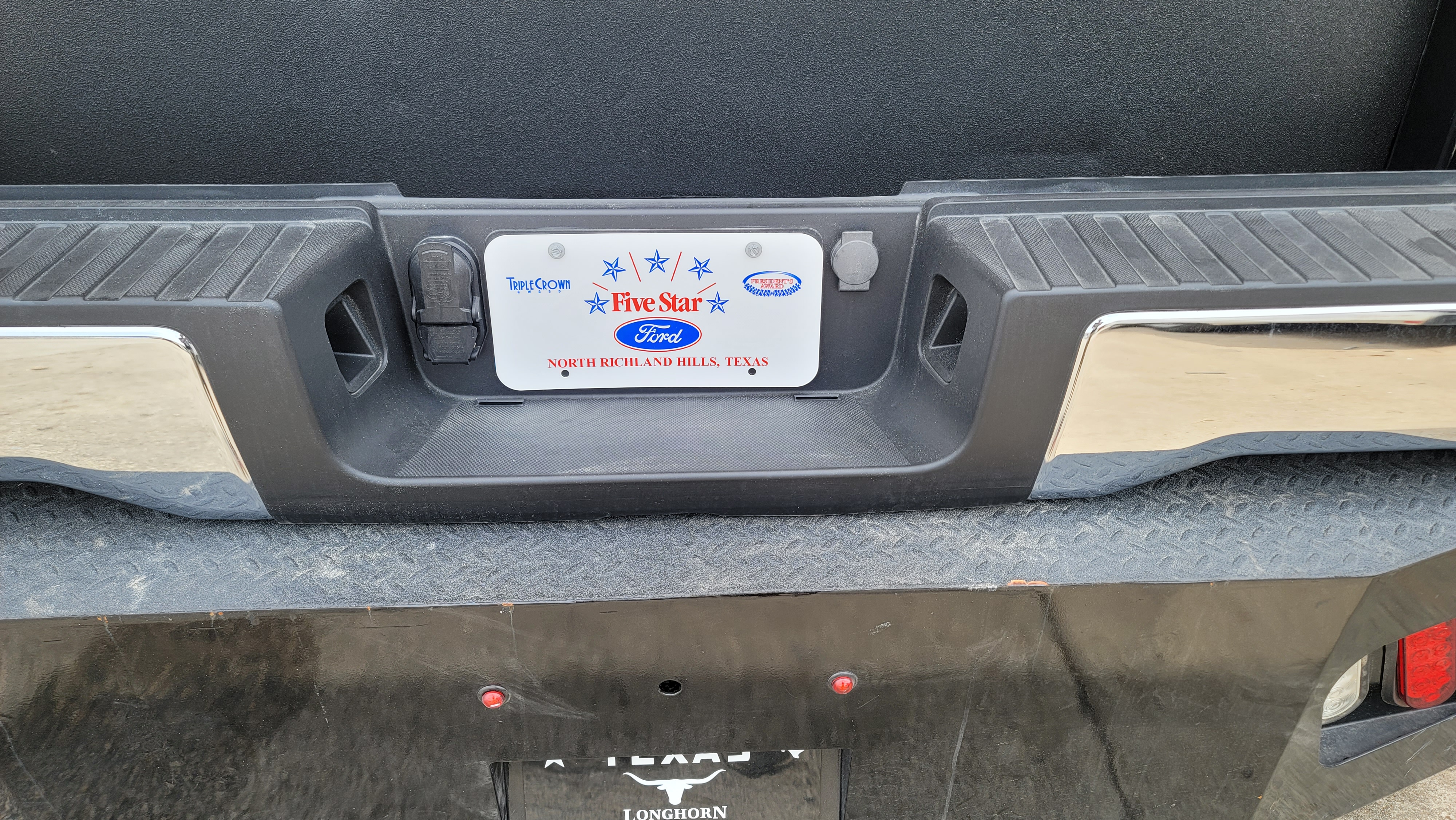 2023–2025 Ford Super Duty OEM Rear Step Bumper-230 – Image 2