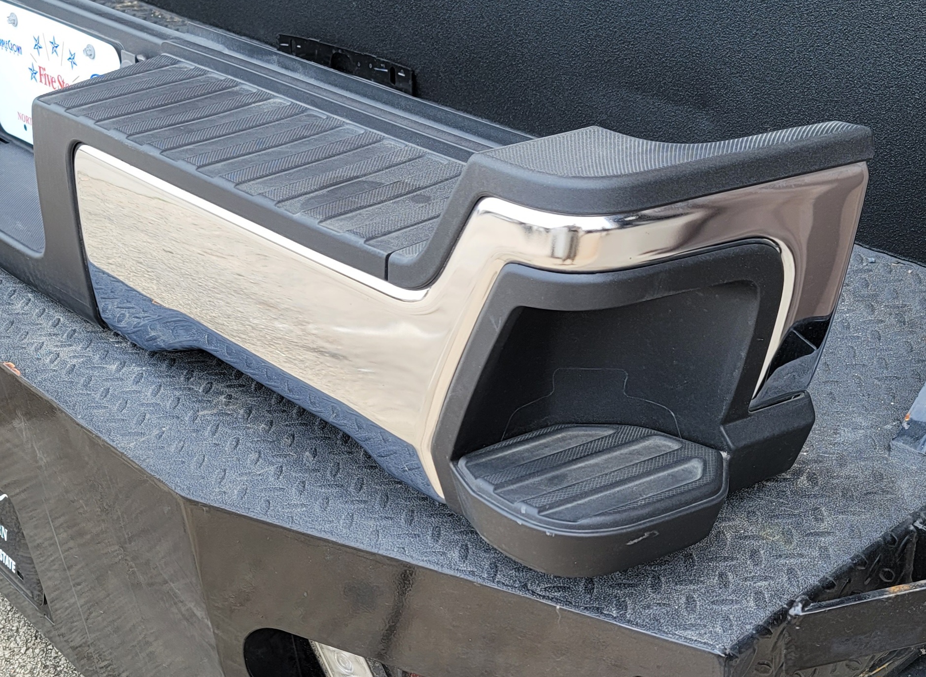 2023–2025 Ford Super Duty OEM Rear Step Bumper-230 – Image 6