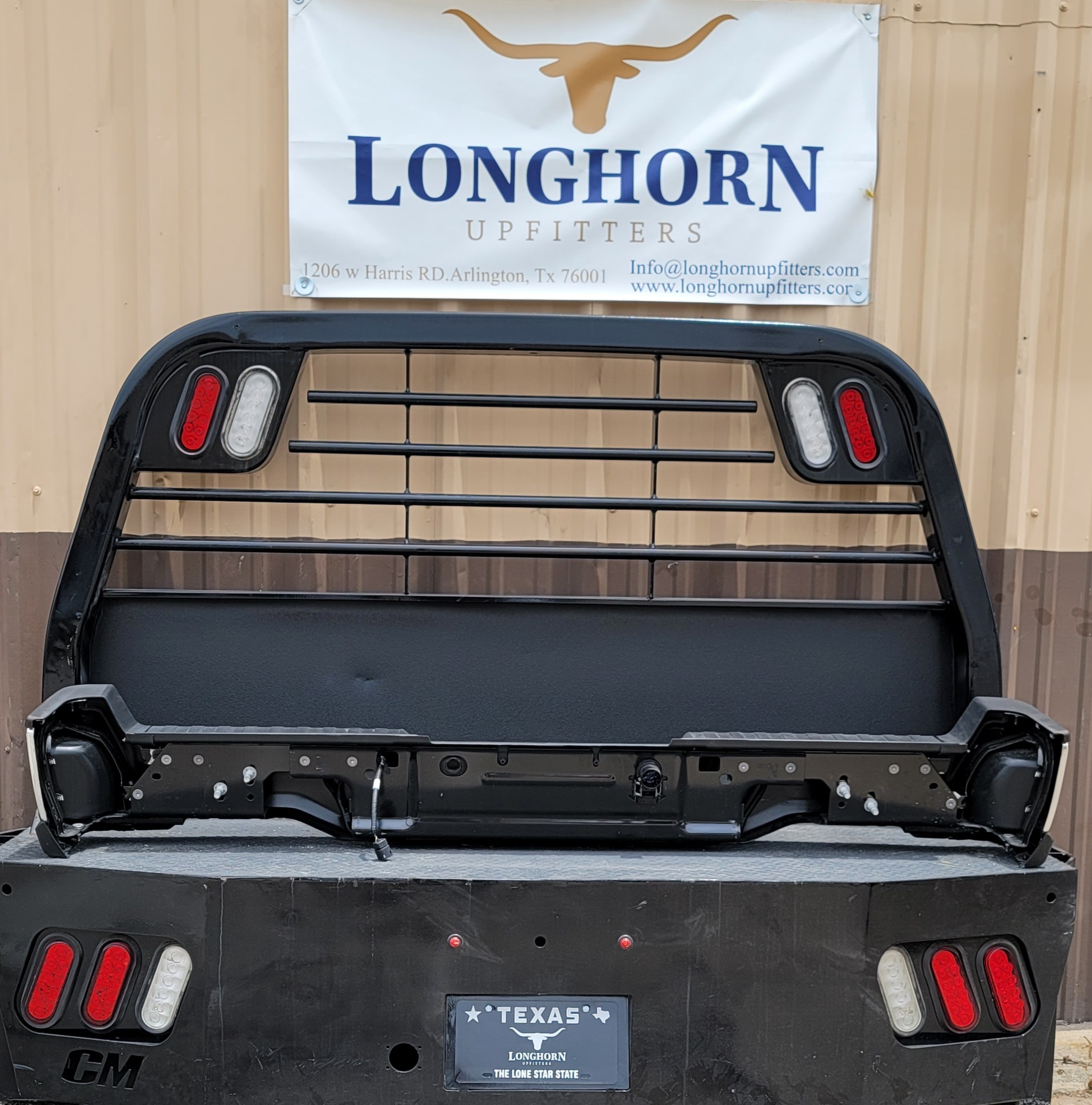 2023–2025 Ford Super Duty OEM Rear Step Bumper-232 – Image 7