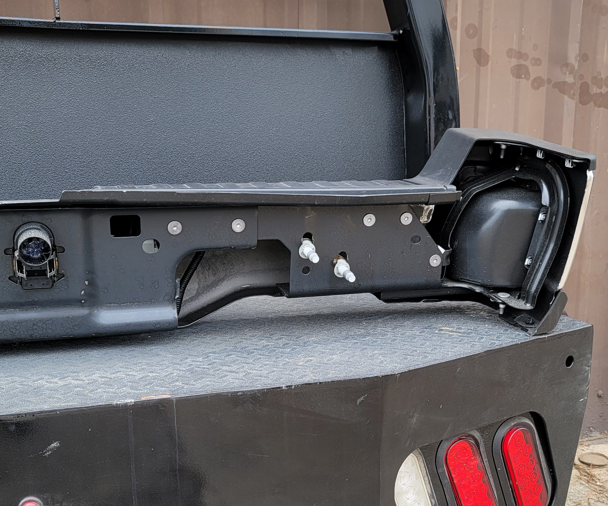 2023–2025 Ford Super Duty F-250/F-350 OEM Rear Bumper-236 – Image 9