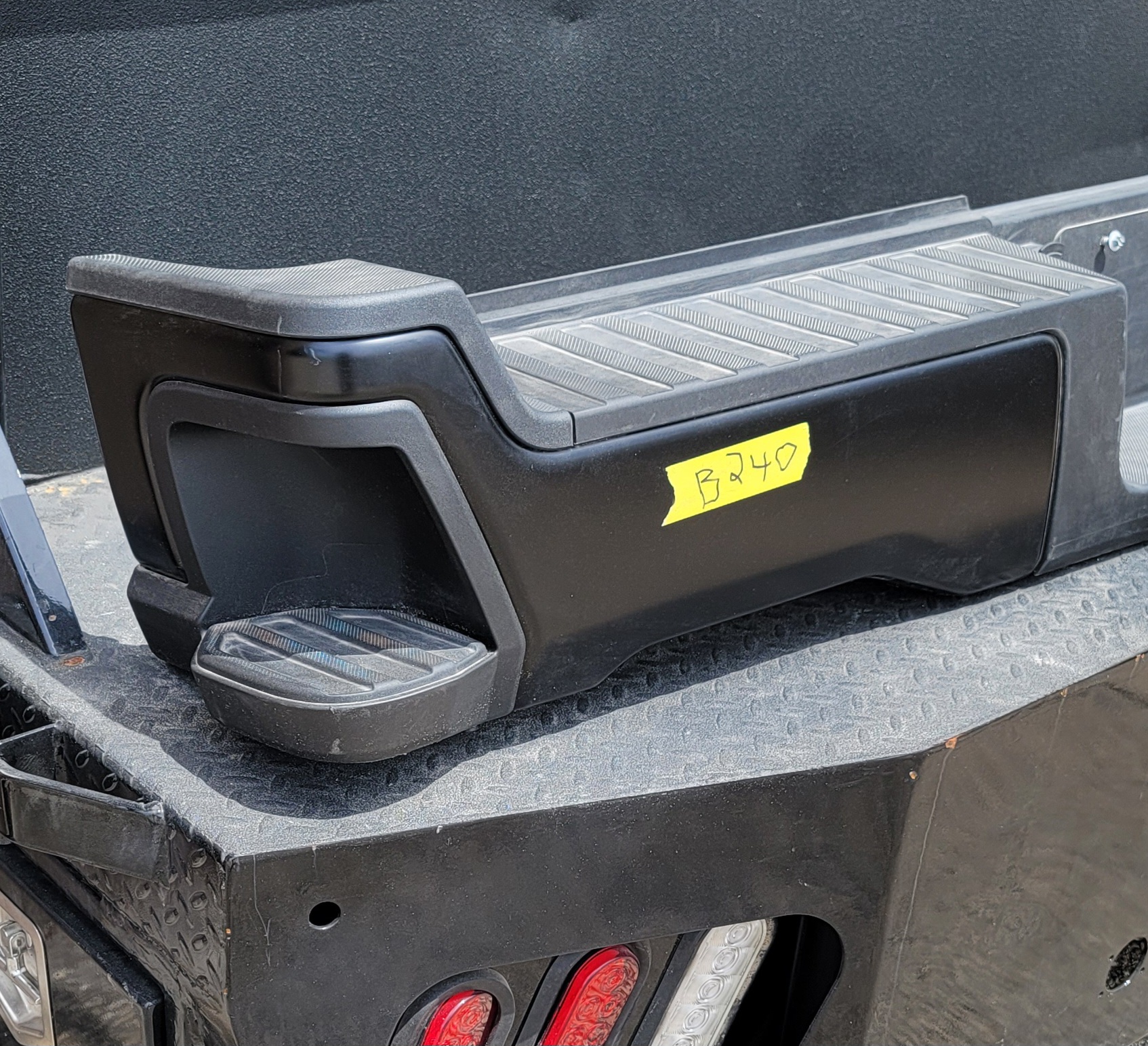 2023–2025 Ford F-250/F-350 Super Duty OEM Rear Bumper-240 – Image 3