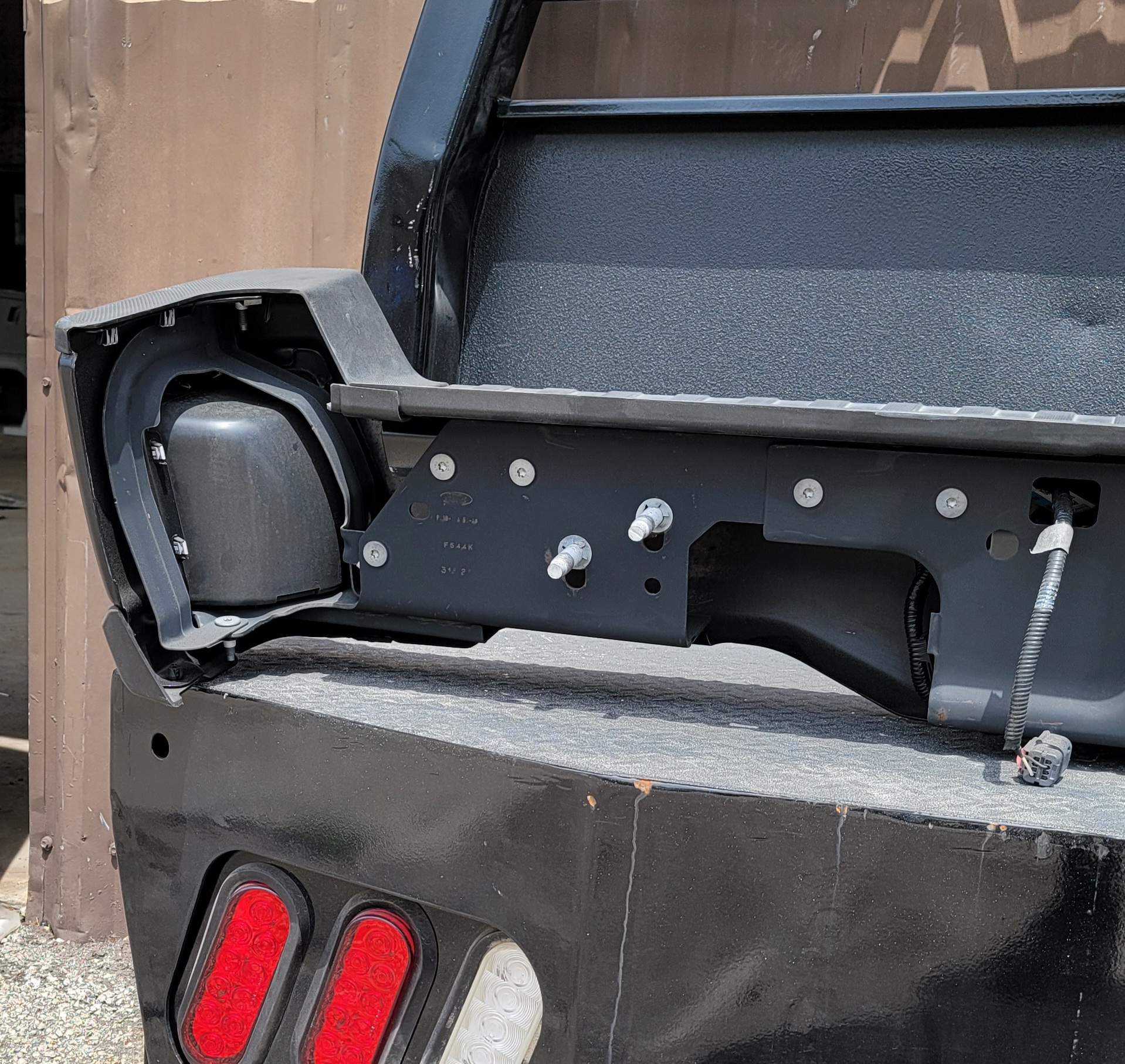 2023–2025 Ford F-250/F-350 Super Duty OEM Rear Bumper-241 – Image 10