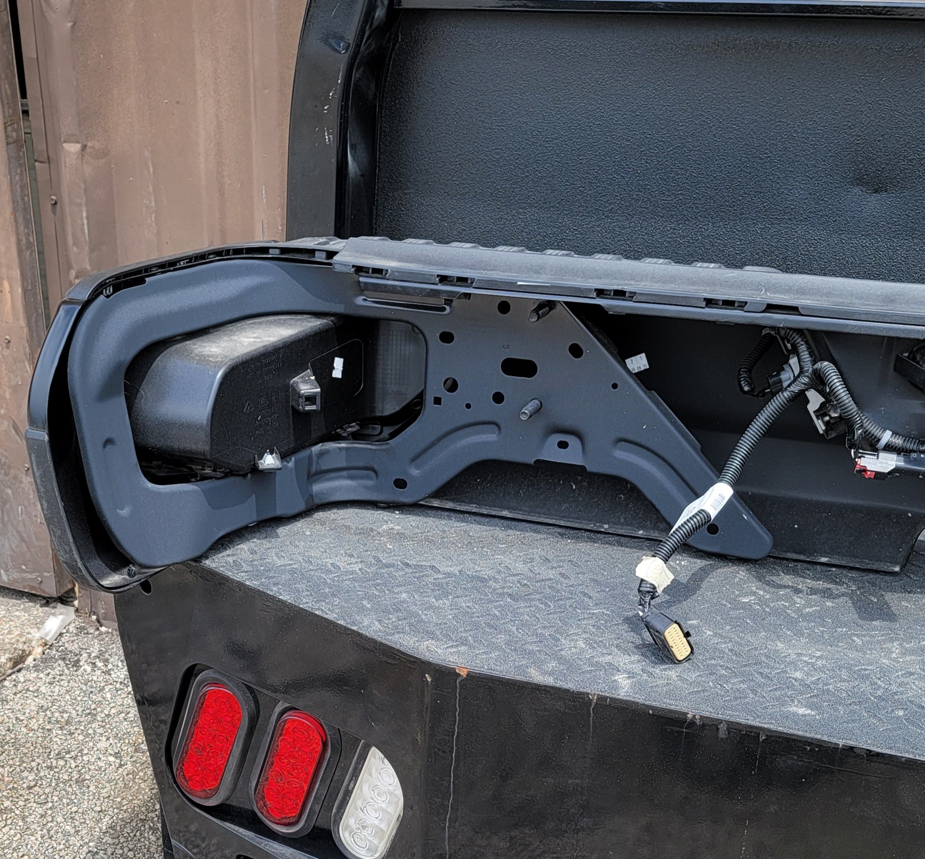 2023–2025 Chevrolet Silverado 2500HD/3500HD OEM Rear Bumper-242 – Image 10