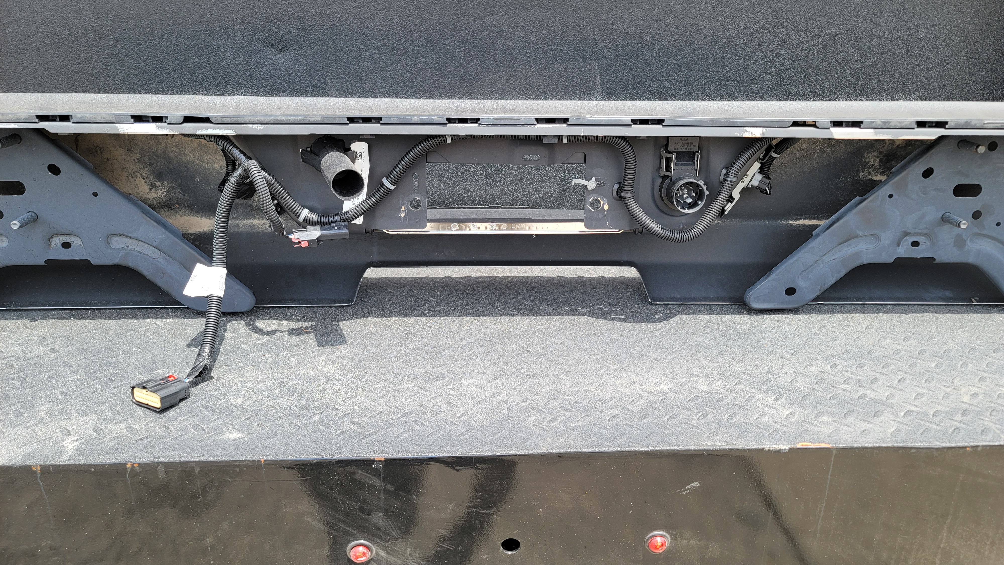 2023–2025 Chevrolet Silverado 2500HD/3500HD OEM Chrome Rear Bumper-243 – Image 8