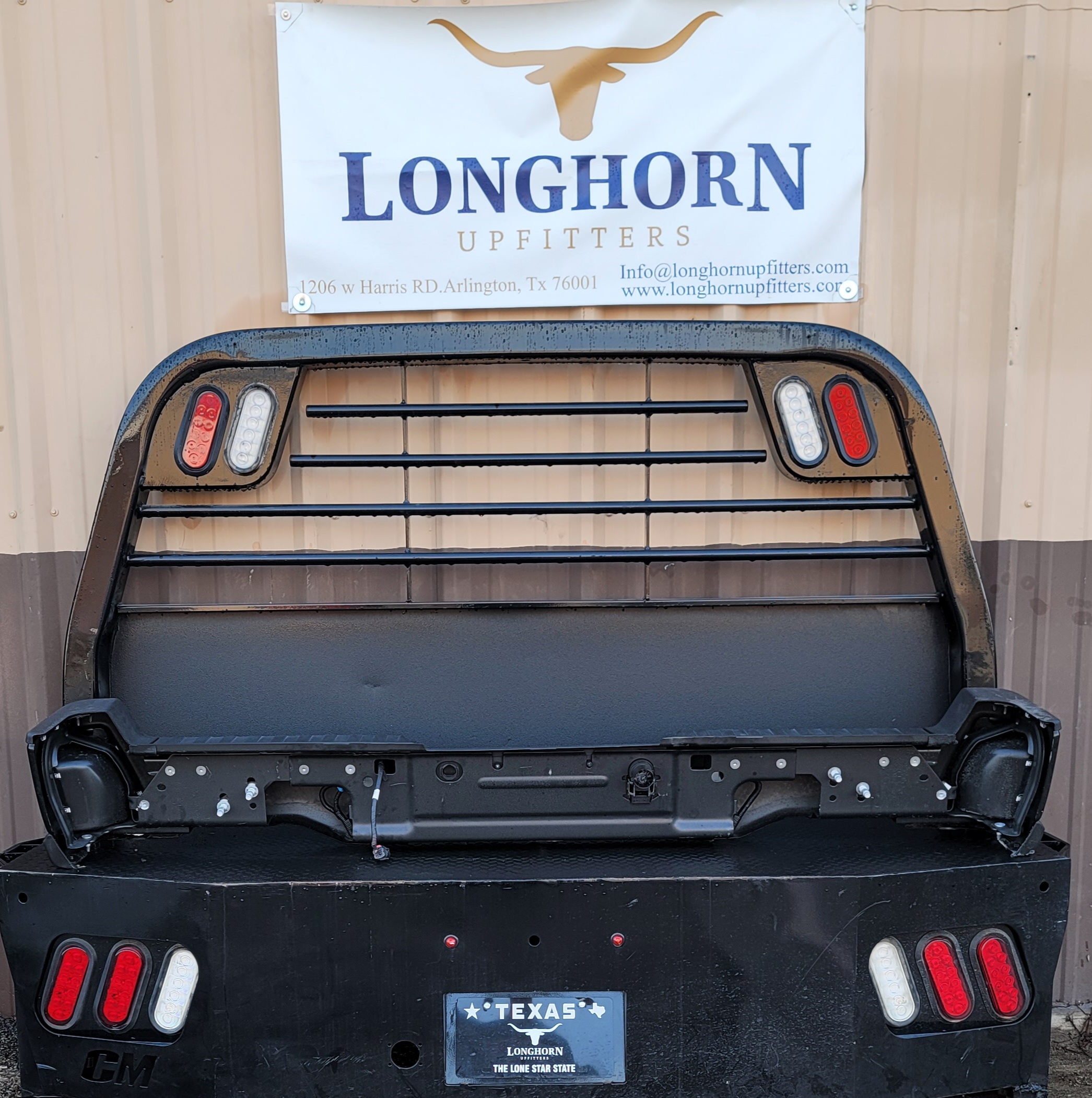2023–2025 Ford F-250/F-350 Super Duty OEM Black Rear Bumper-244 – Image 7