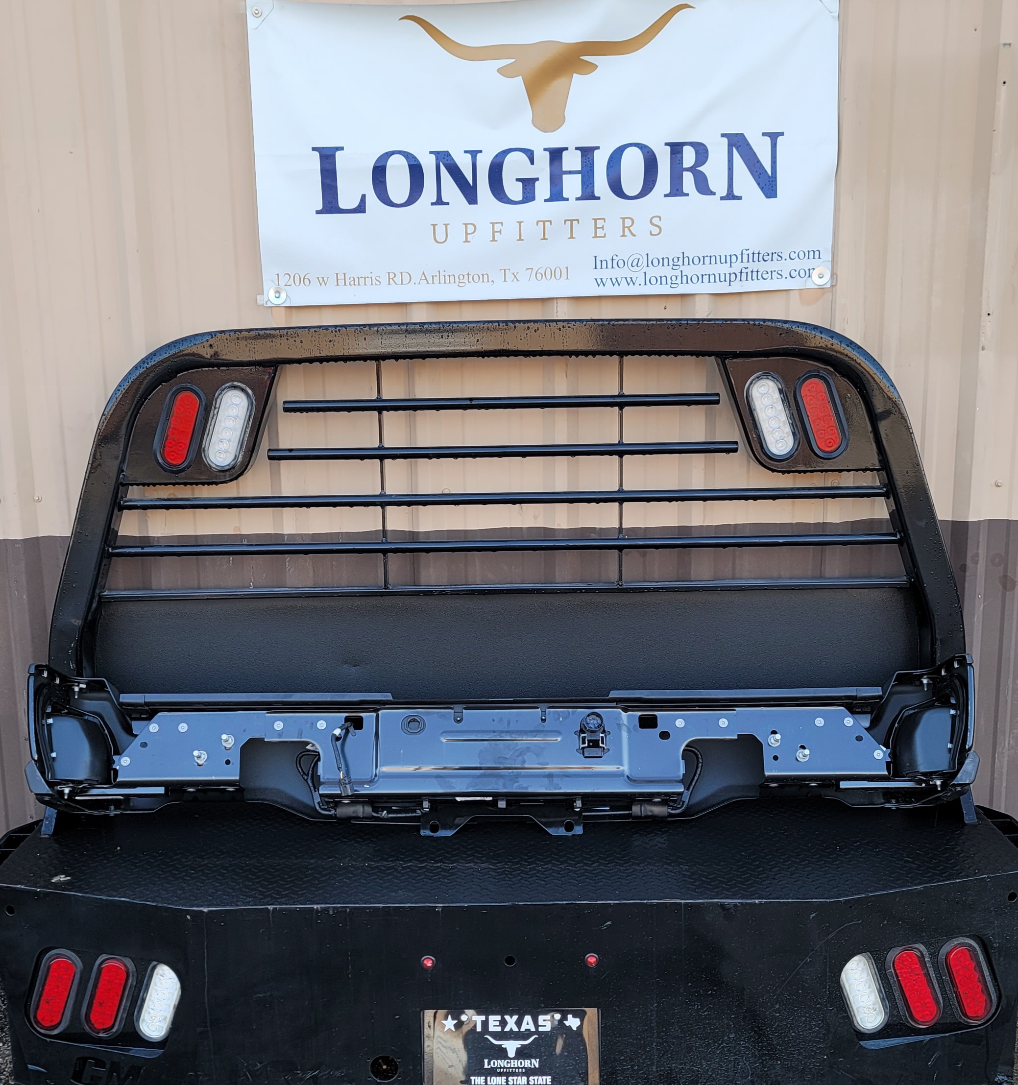 2023–2025 Ford F-250/F-350 Super Duty OEM Black Rear Bumper-245 – Image 7