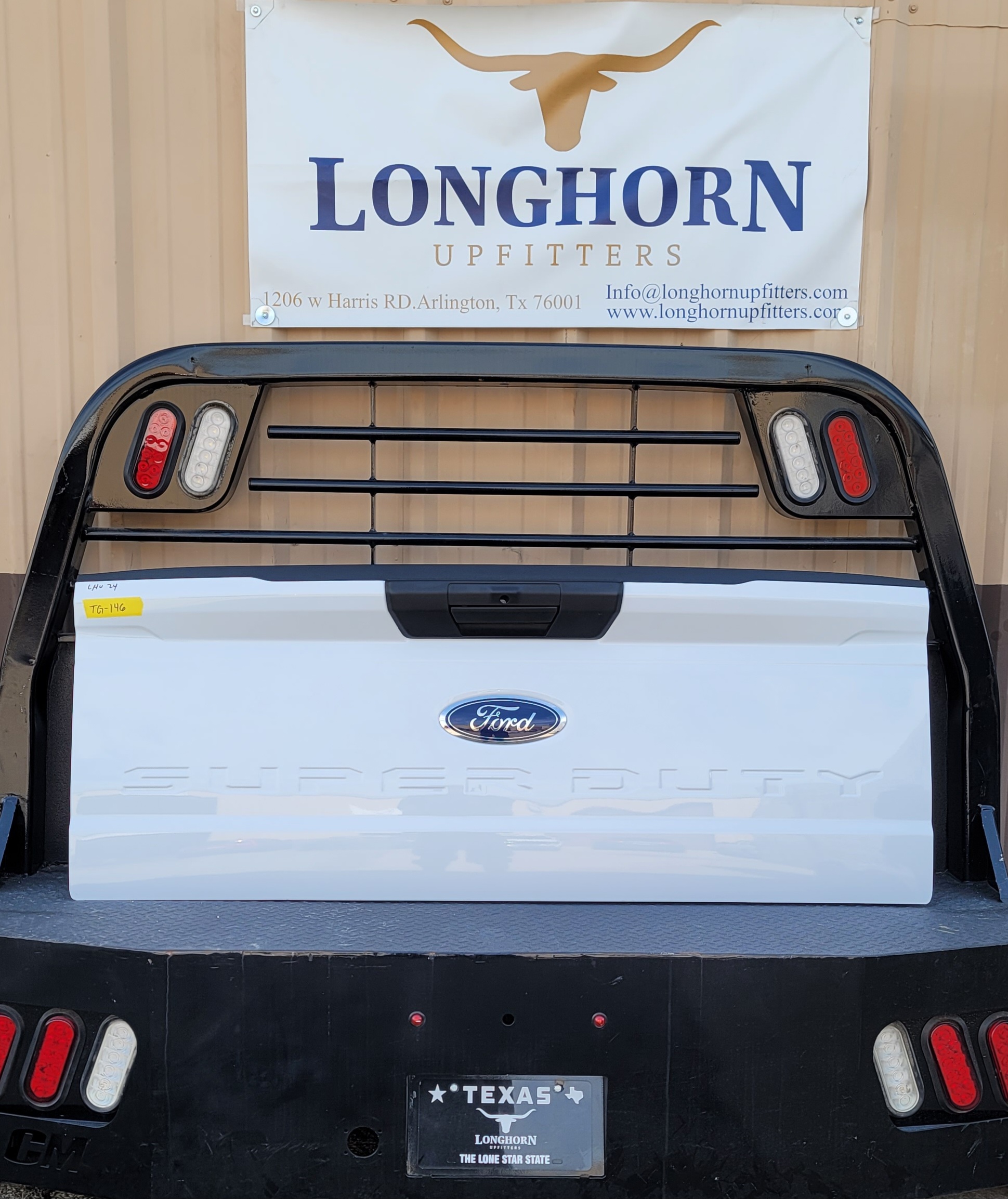 2023–2025 Ford F-250/F-350/F-450 Super Duty OEM Tailgate-146 – Image 1