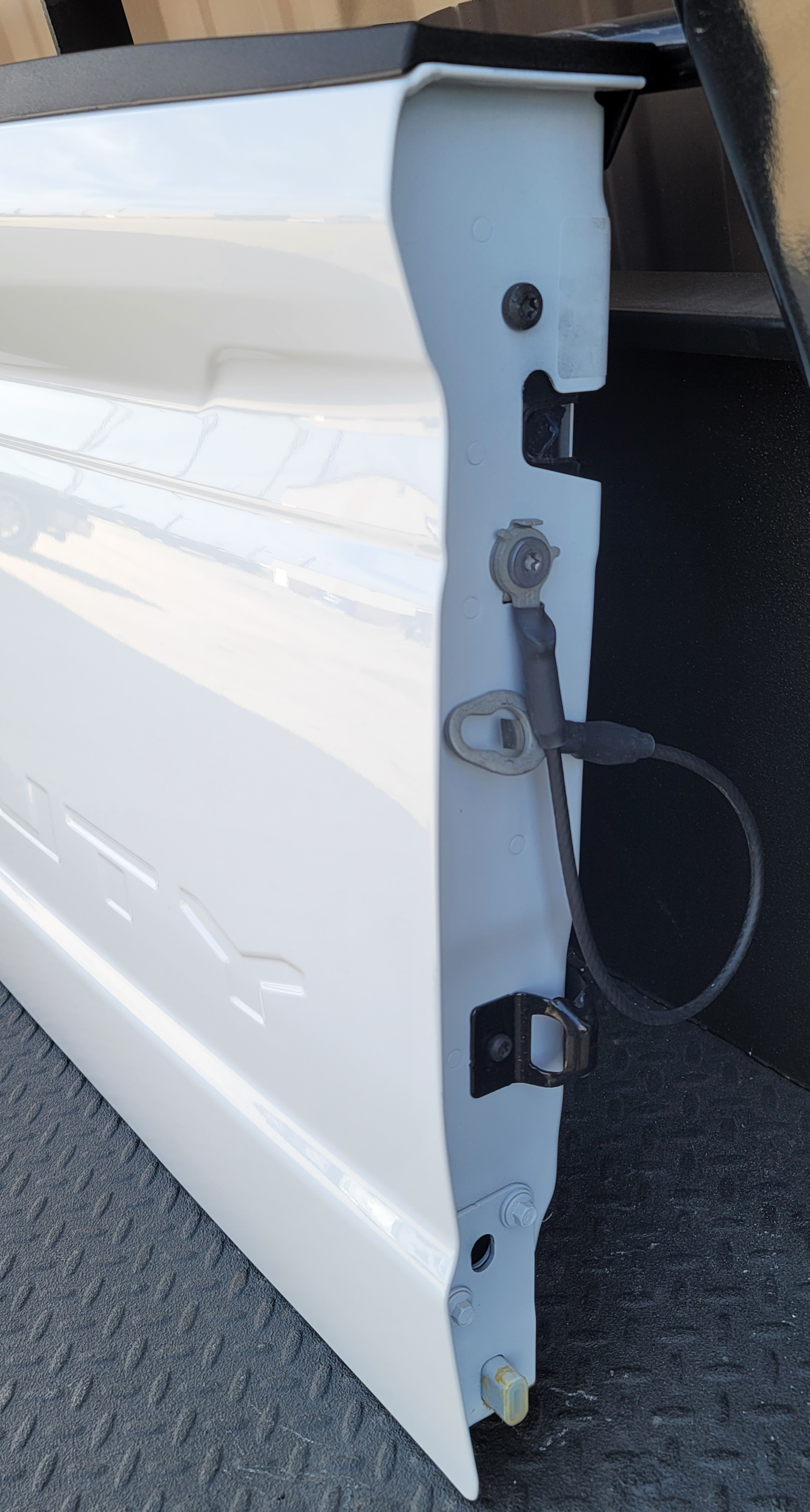 2023–2025 Ford F-250/F-350/F-450 Super Duty OEM Tailgate-146 – Image 3