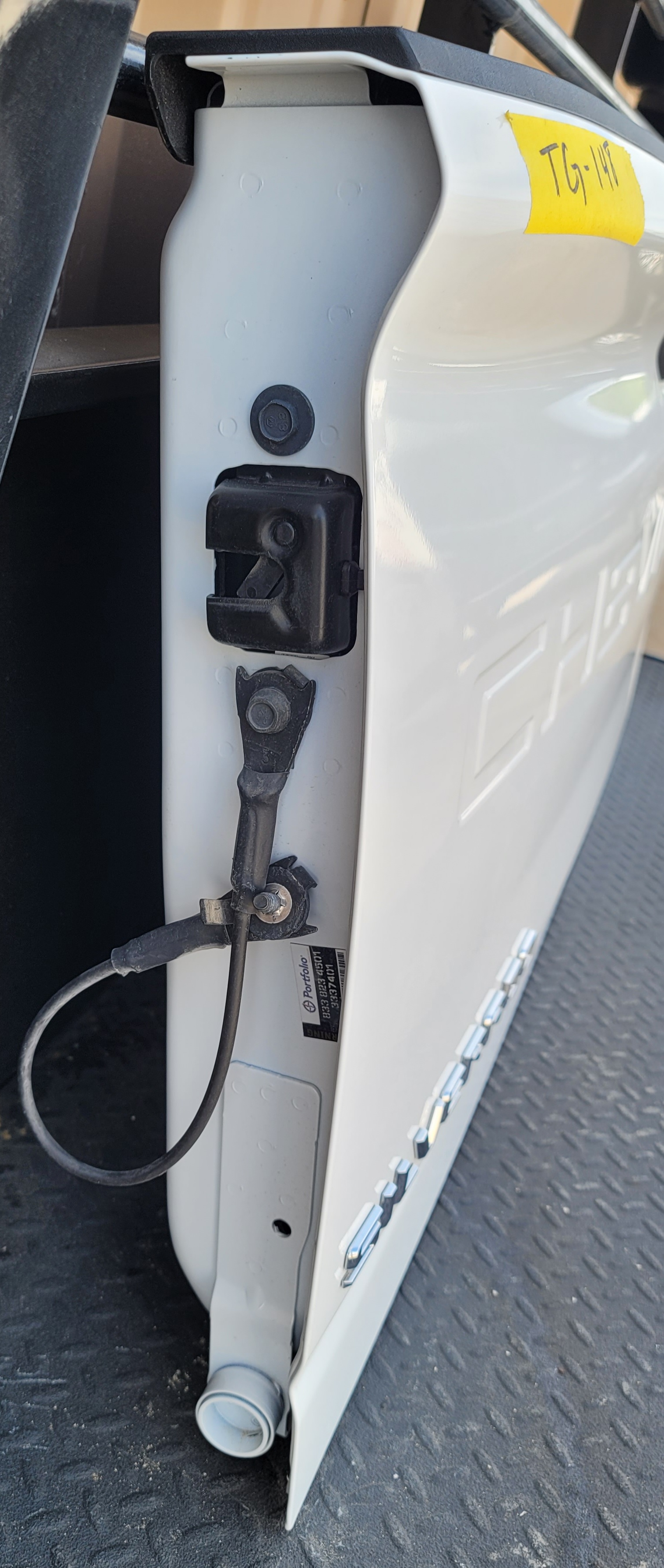 2022–2025 Chevrolet Silverado 1500 OEM Tailgate-148 – Image 4