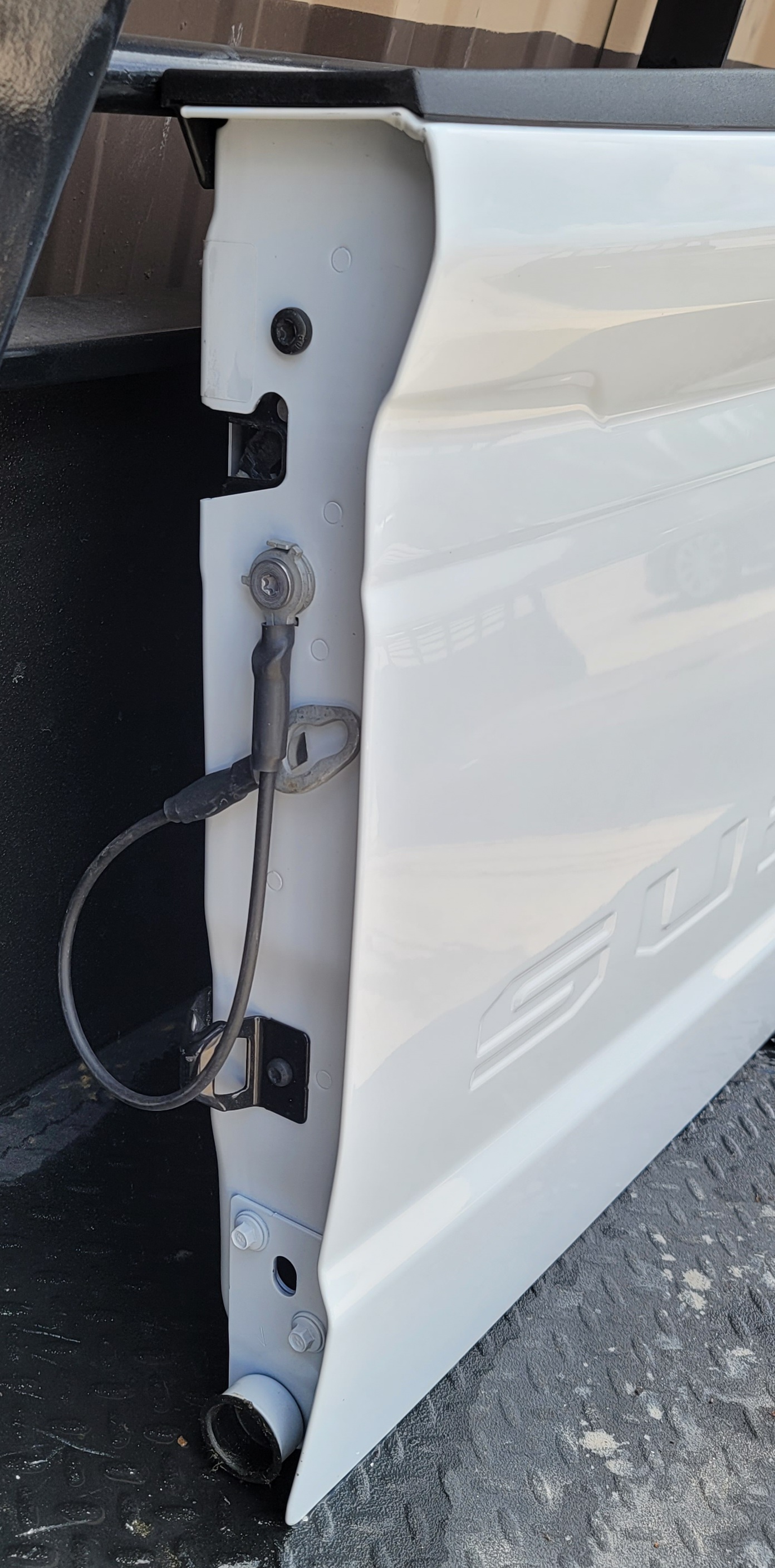 2023–2025 Ford F-250/F-350 Super Duty OEM Tailgate-152 – Image 3