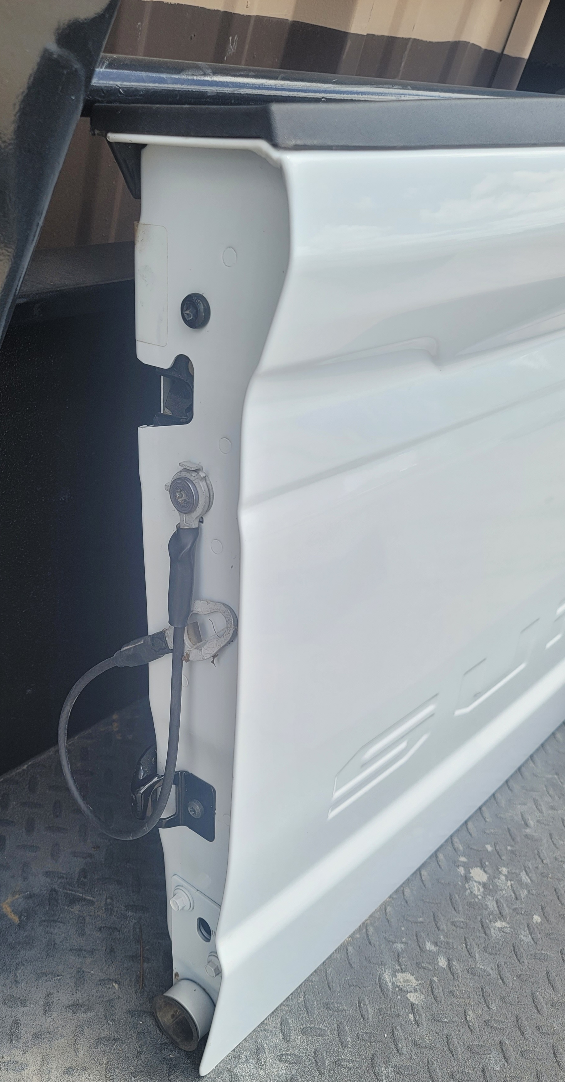 2023–2025 Ford F-250/F-350 Super Duty OEM Tailgate-155 – Image 4