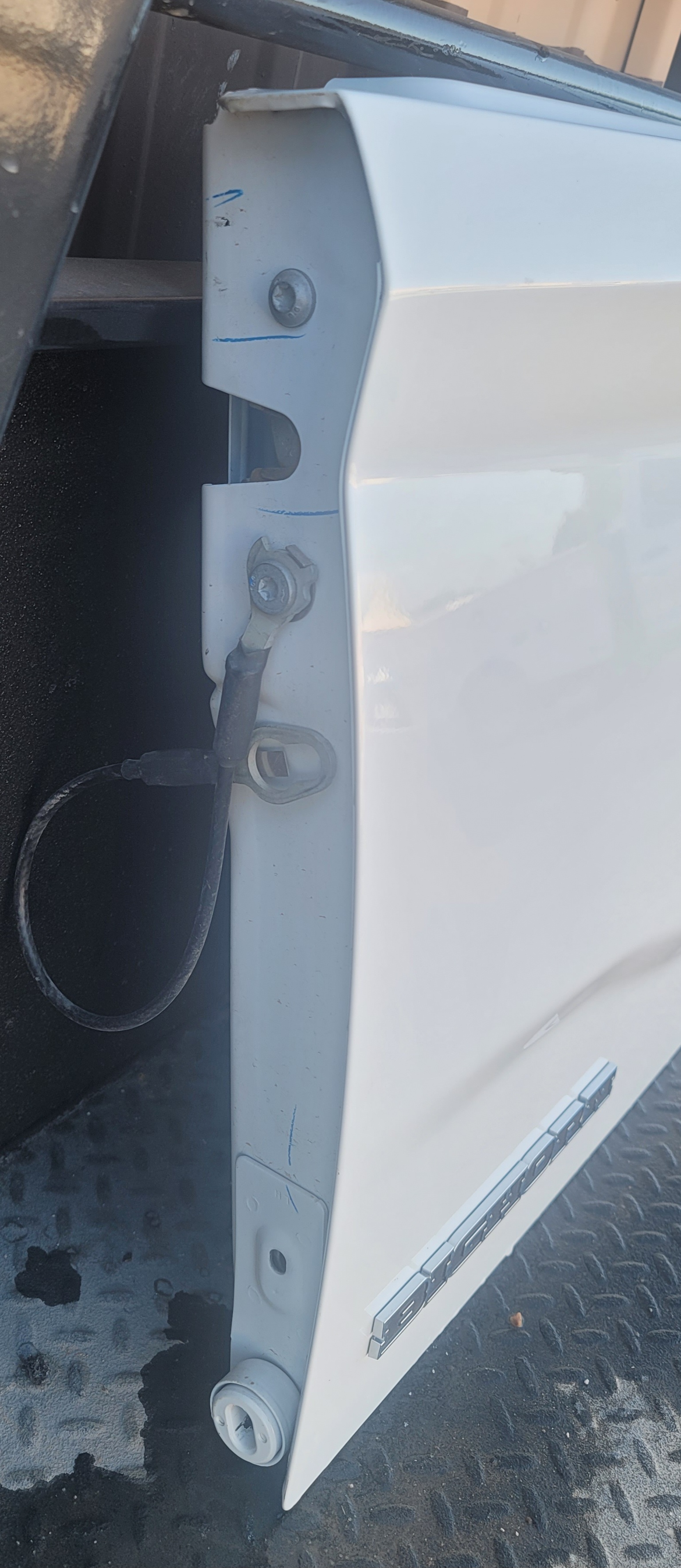 2019–2024 RAM 1500 DT BIGHORN OEM Tailgate-156 – Image 3