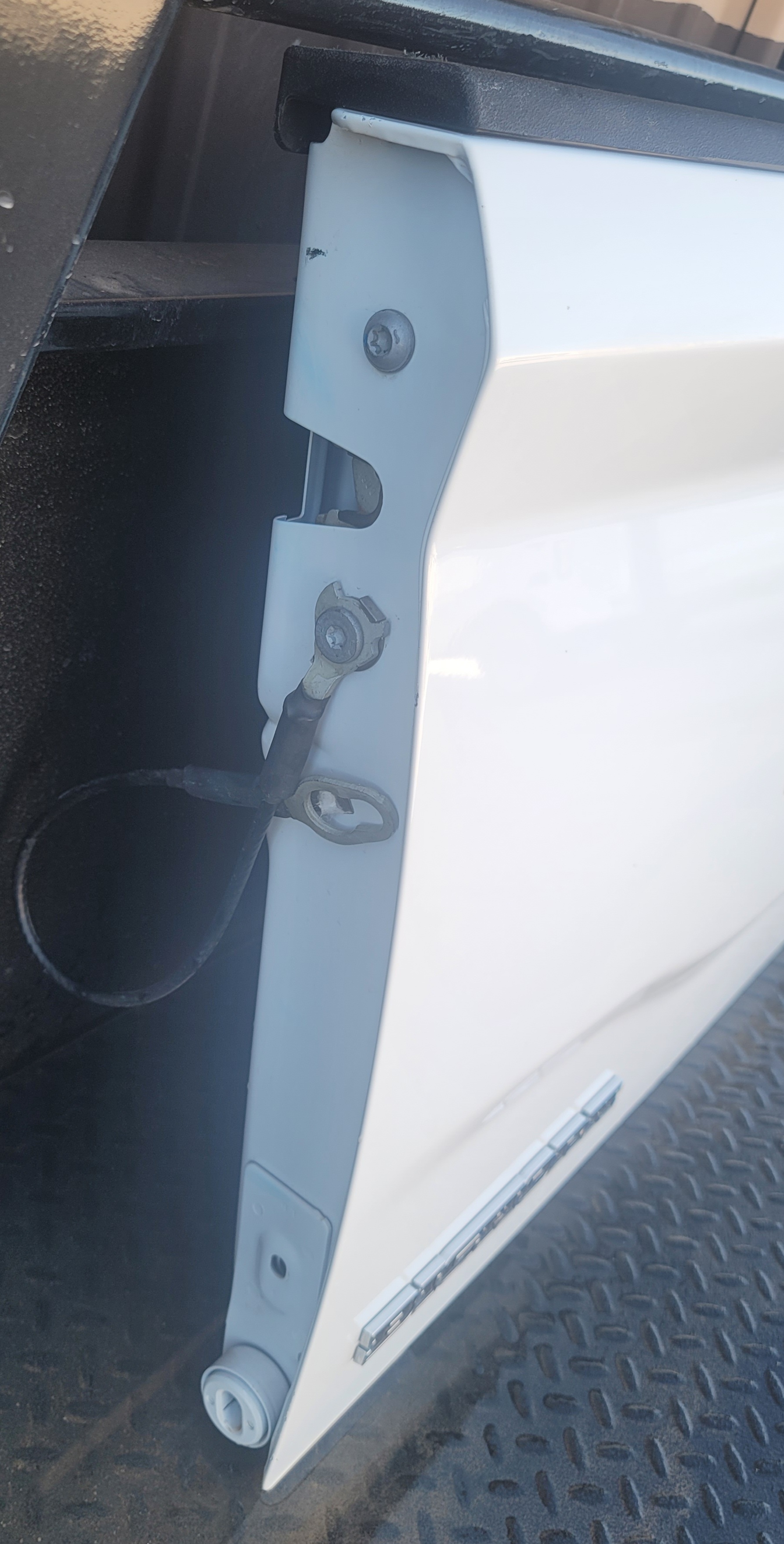 2019–2024 RAM 1500 DT BIGHORN OEM Tailgate-158 – Image 3