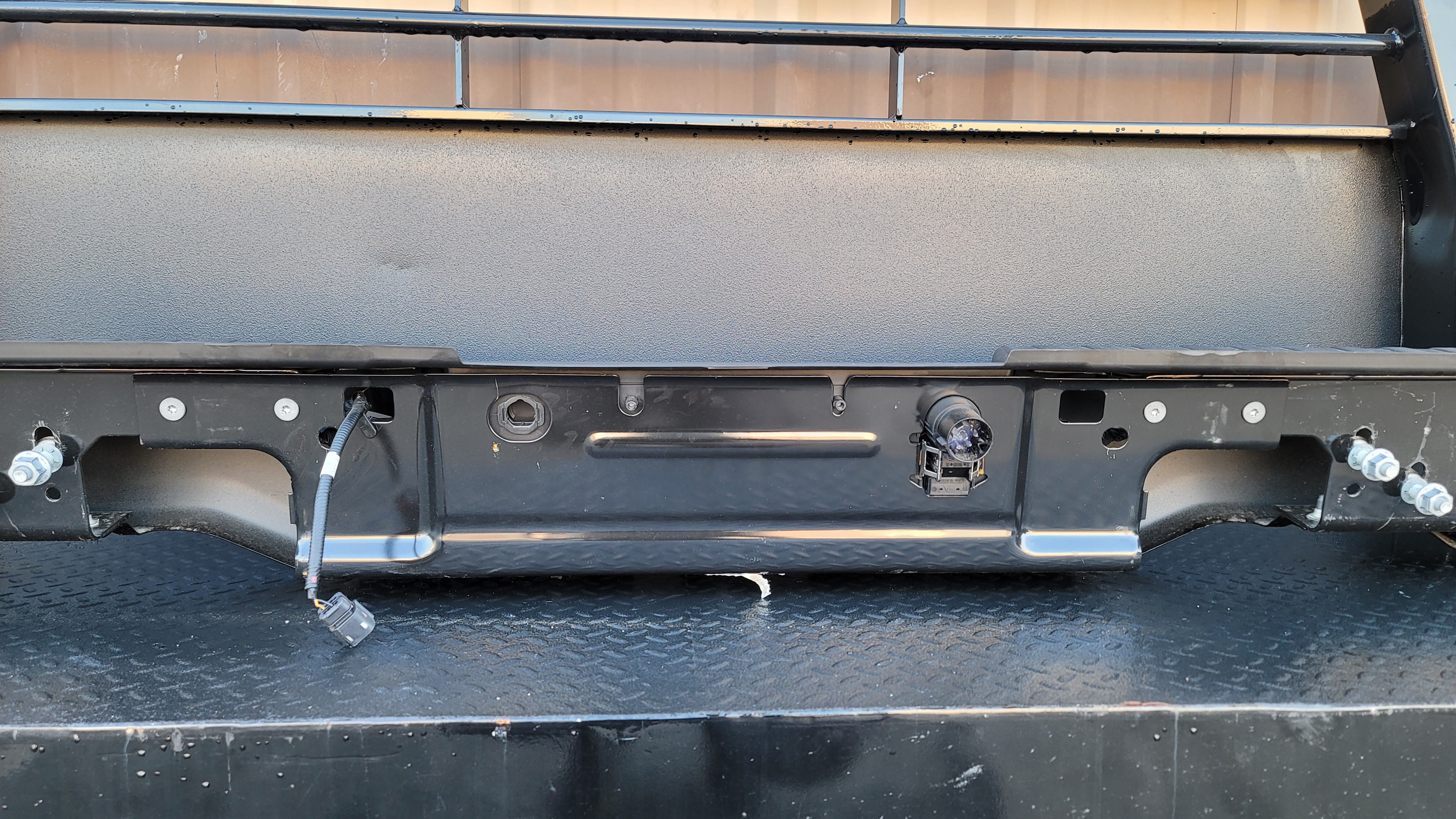 2023–2025 Ford F-250/F-350 Super Duty Black Rear Step Bumper-246 – Image 9