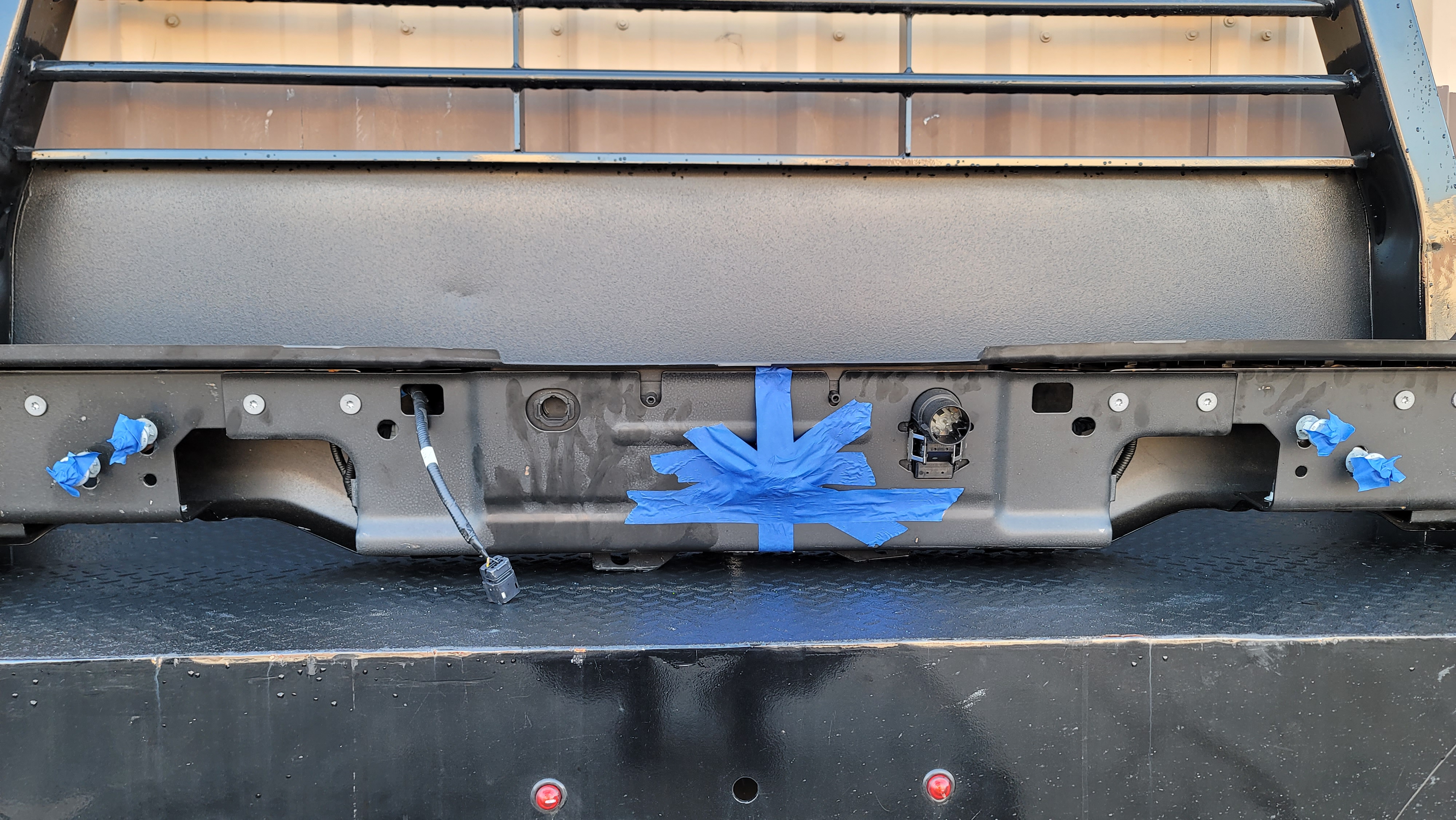 2023–2025 Ford F-250/F-350 Super Duty Black Rear Step Bumper-247 – Image 8