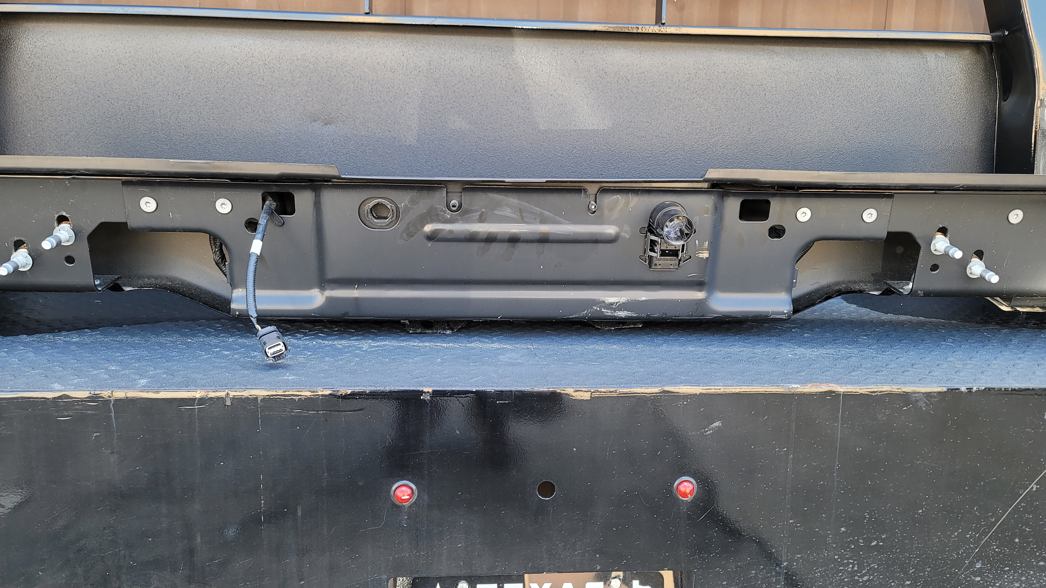 2023–2025 Ford F-250/F-350 Super Duty Black Rear Step Bumper-248 – Image 8