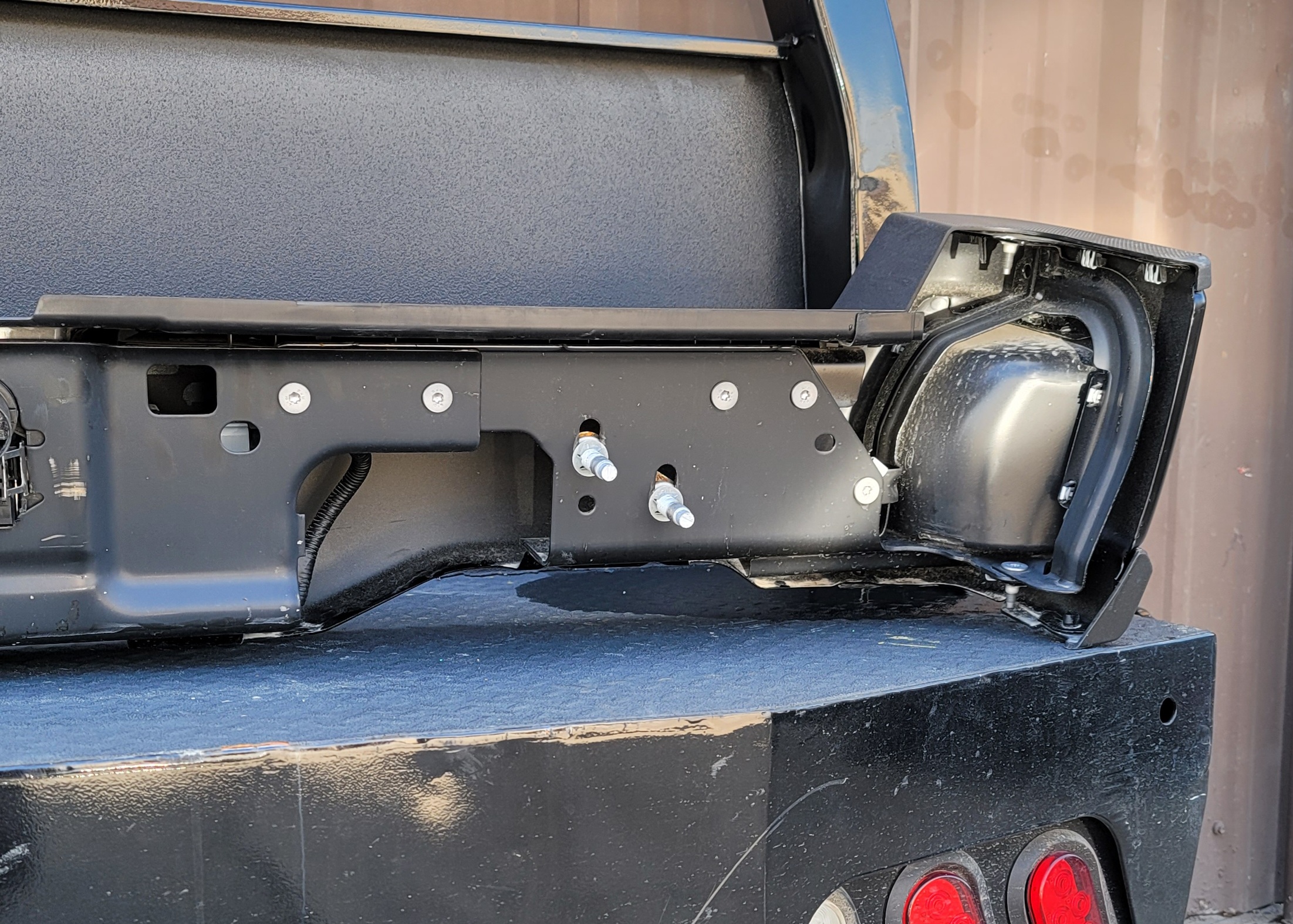 2023–2025 Ford F-250/F-350 Super Duty Black Rear Step Bumper-248 – Image 9