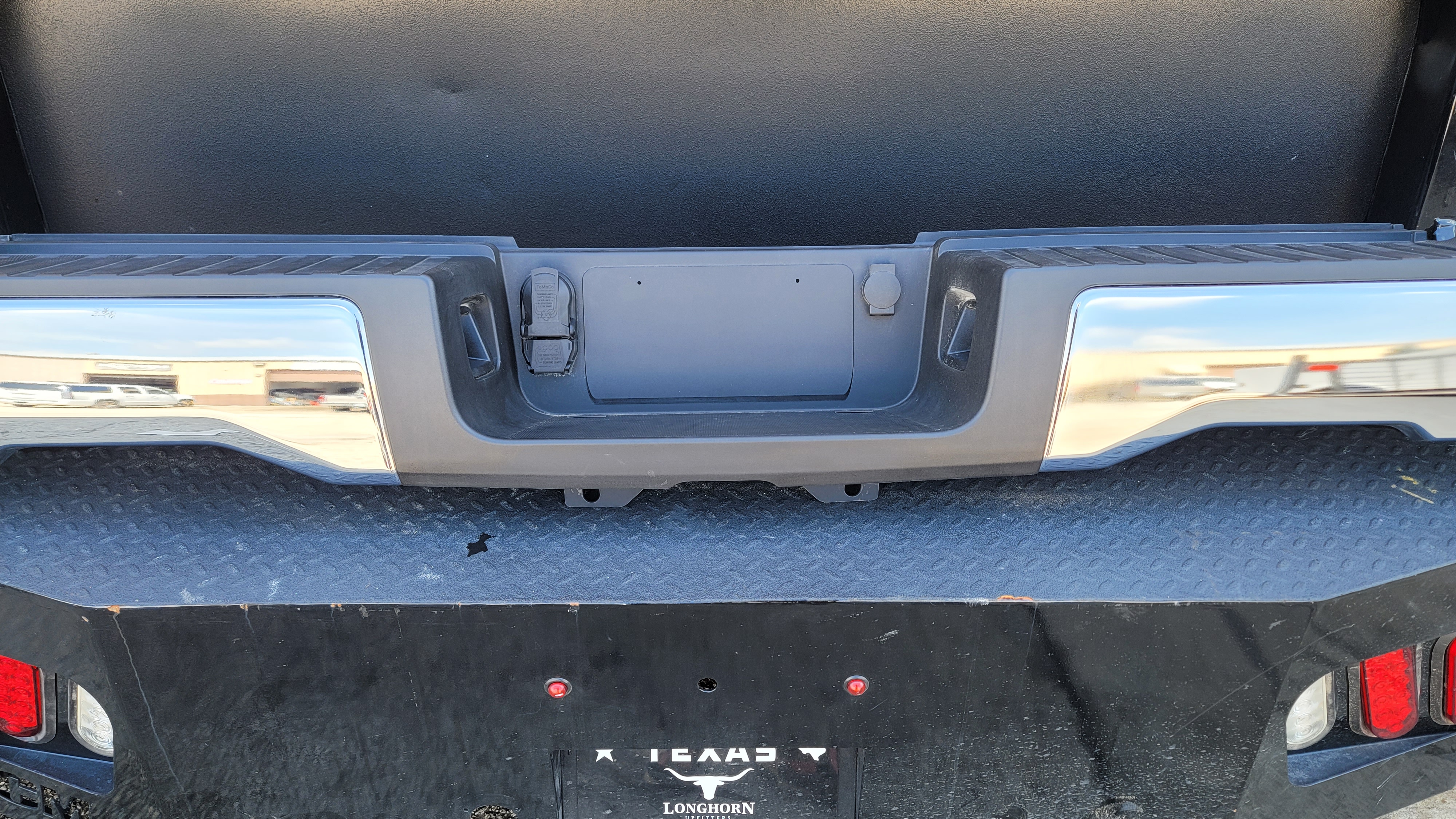 2023–2025 Ford F-250/F-350 Super Duty Chrome Rear Step Bumper-249 – Image 2