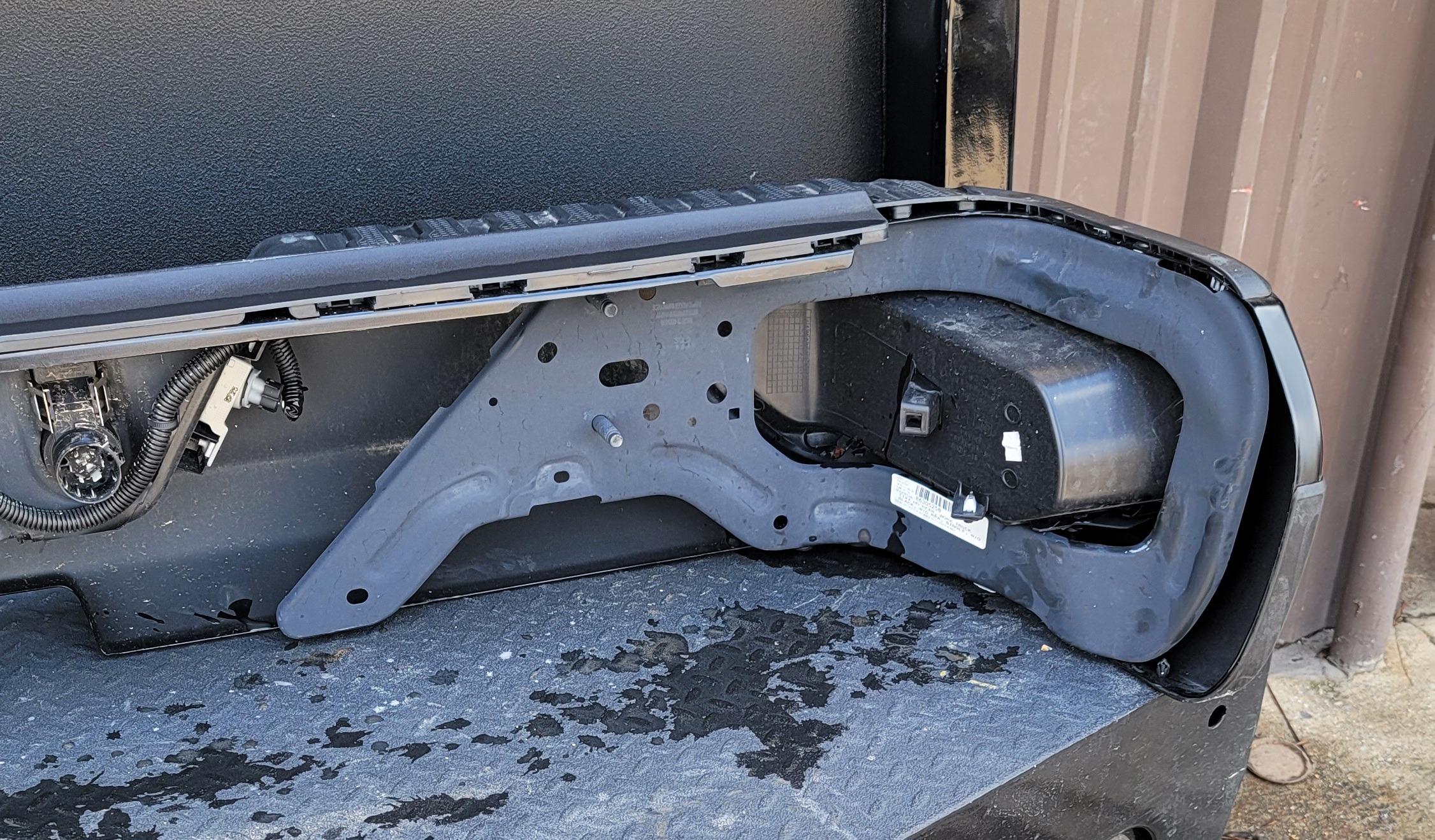 2024–2025 Chevy Silverado 2500HD/3500HD Black Rear Bumper-252 – Image 9