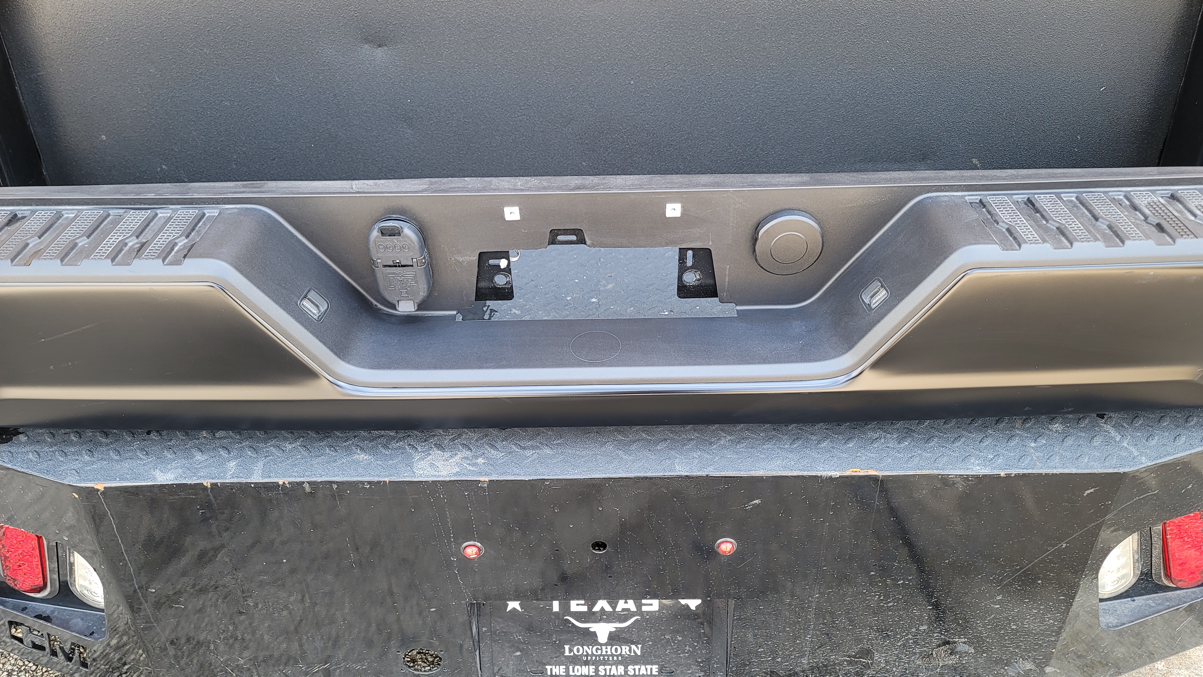 2024–2025 Chevy Silverado 2500HD/3500HD Black Rear Bumper-255 – Image 2