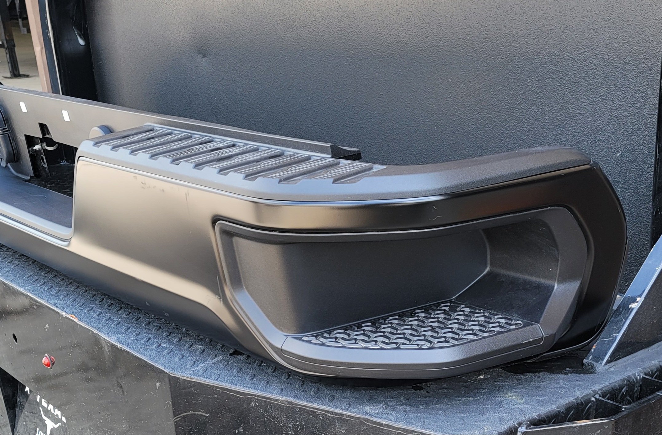 2024–2025 Chevy Silverado 2500HD/3500HD Black Rear Bumper-255 – Image 6