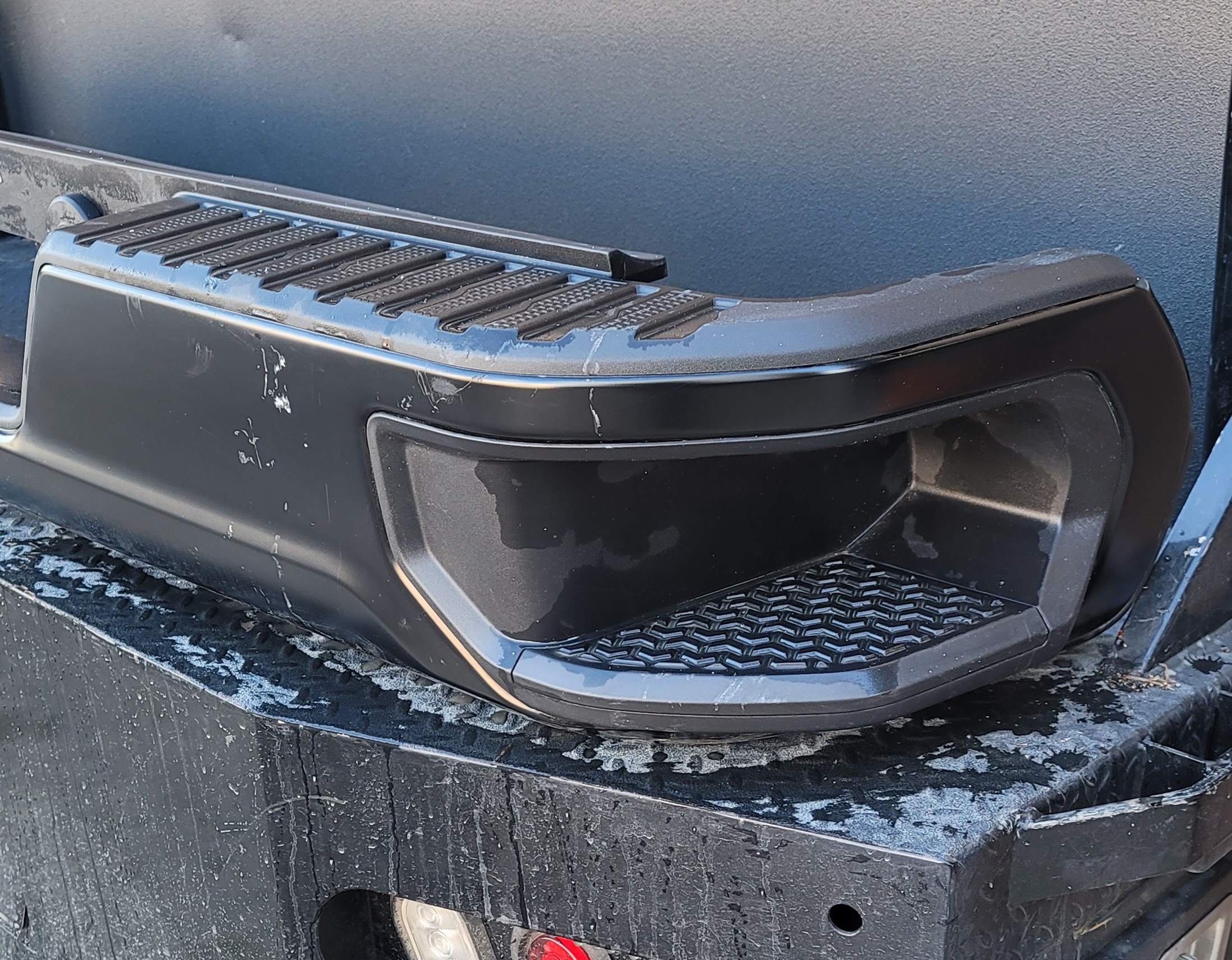 2024–25 Chevrolet Silverado 2500HD/3500HD Black Rear Bumper-257 – Image 6