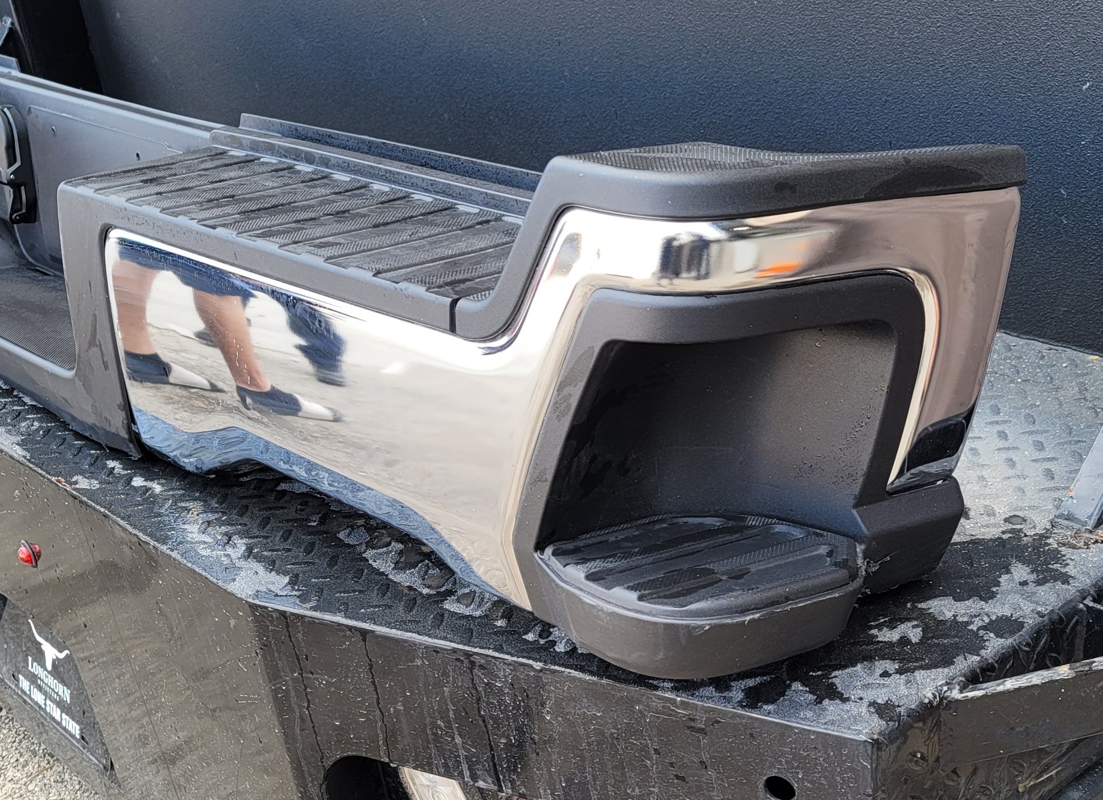 2023–2025 Ford F-250/F-350 Super Duty Chrome Rear Bumper-258 – Image 6
