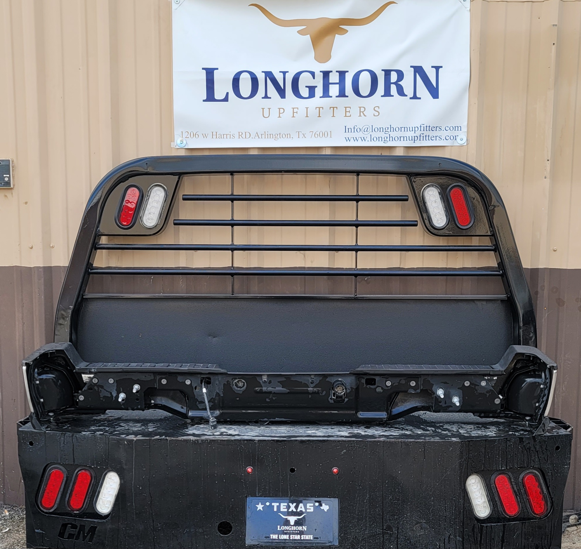 2023–2025 Ford F-250/F-350 Super Duty Chrome Rear Bumper-258 – Image 7