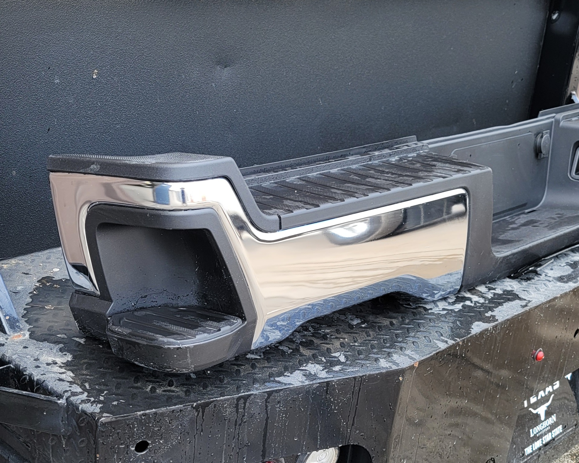 2023–2025 Ford F-250/F-350 Super Duty Chrome Rear Bumper-259 – Image 3