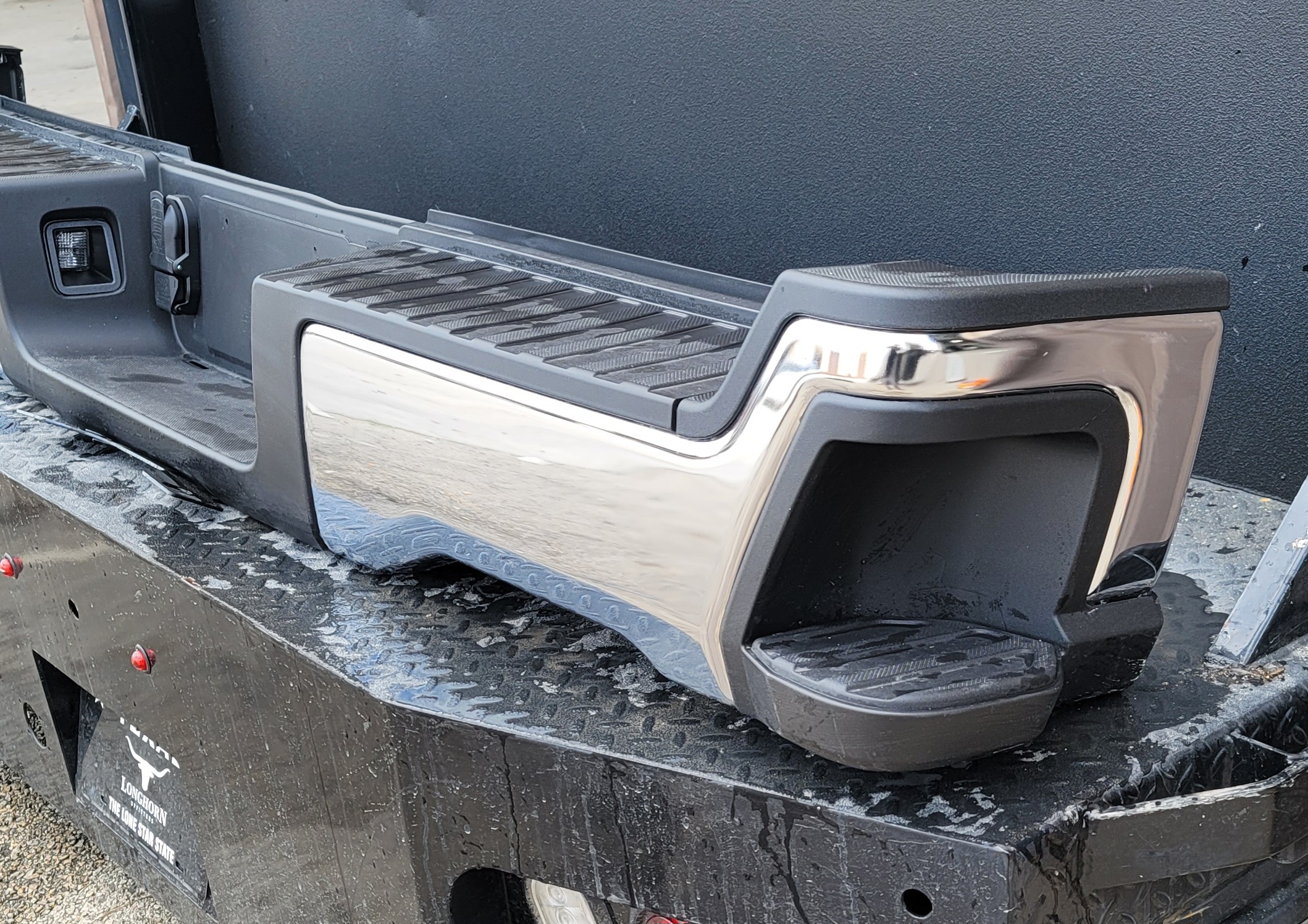 2023–2025 Ford F-250/F-350 Super Duty Chrome Rear Bumper-259 – Image 6