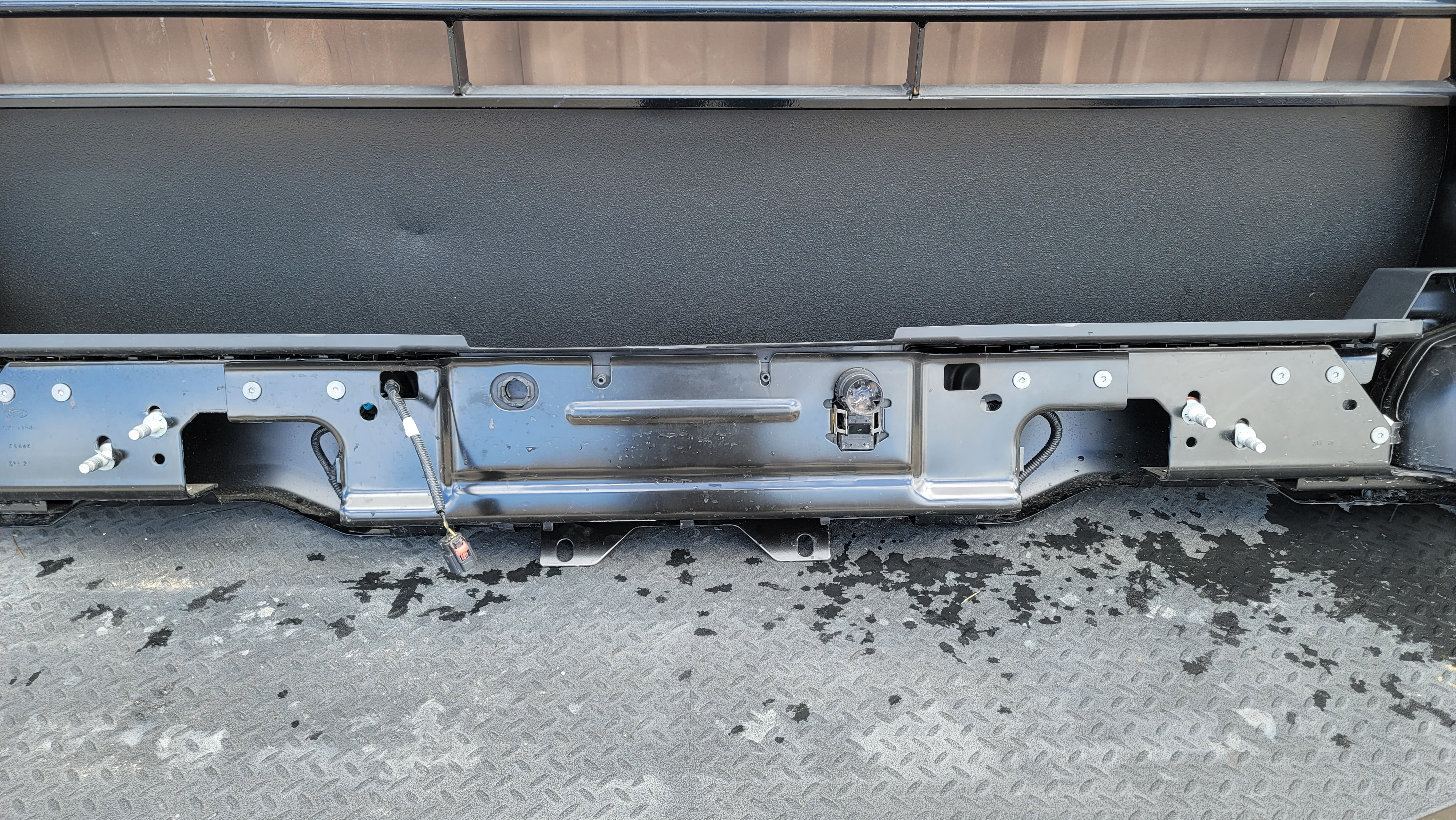 2023–2025 Ford F-250/F-350 Super Duty Black Rear Bumper-261 – Image 8