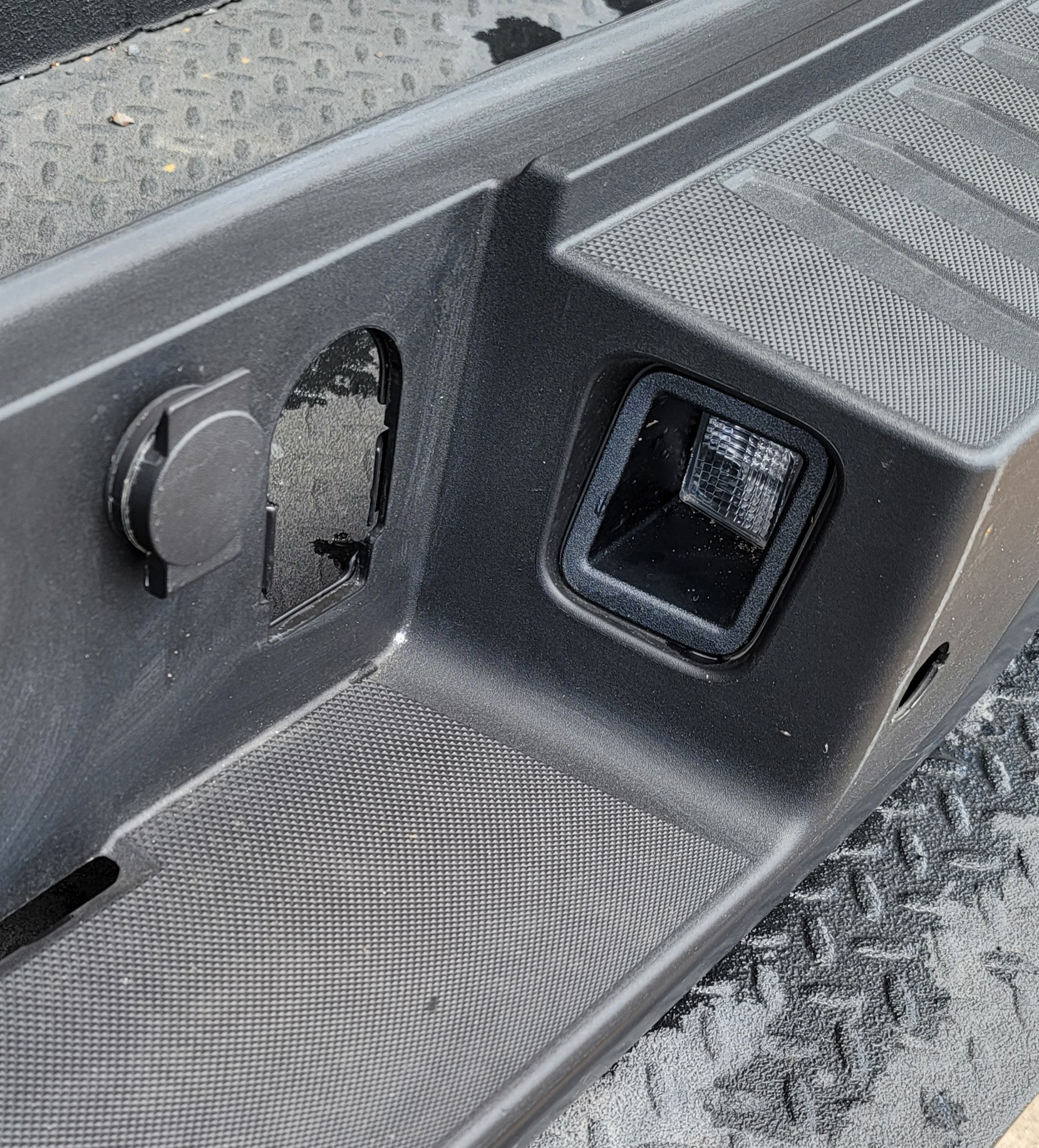 2017–2022 Ford F-250/F-350 Super Duty Black Rear Bumper-262 – Image 4